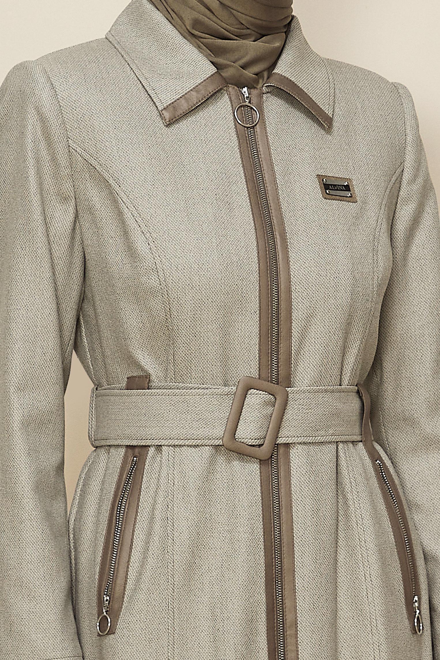 Tesettür giyim BEJ KEMERLİ PARDESÜ 10825