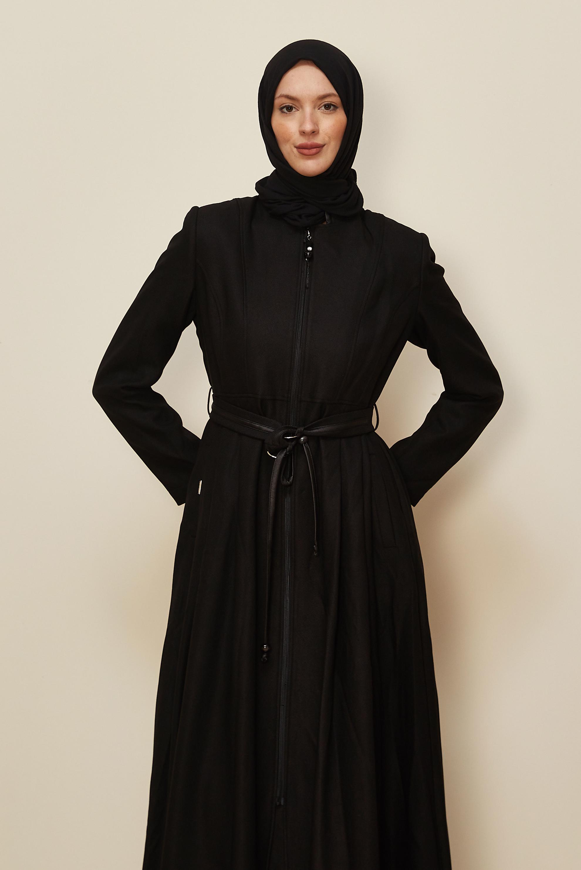 Tesettür giyim SİYAH KUŞAKLI PARDESÜ 10828