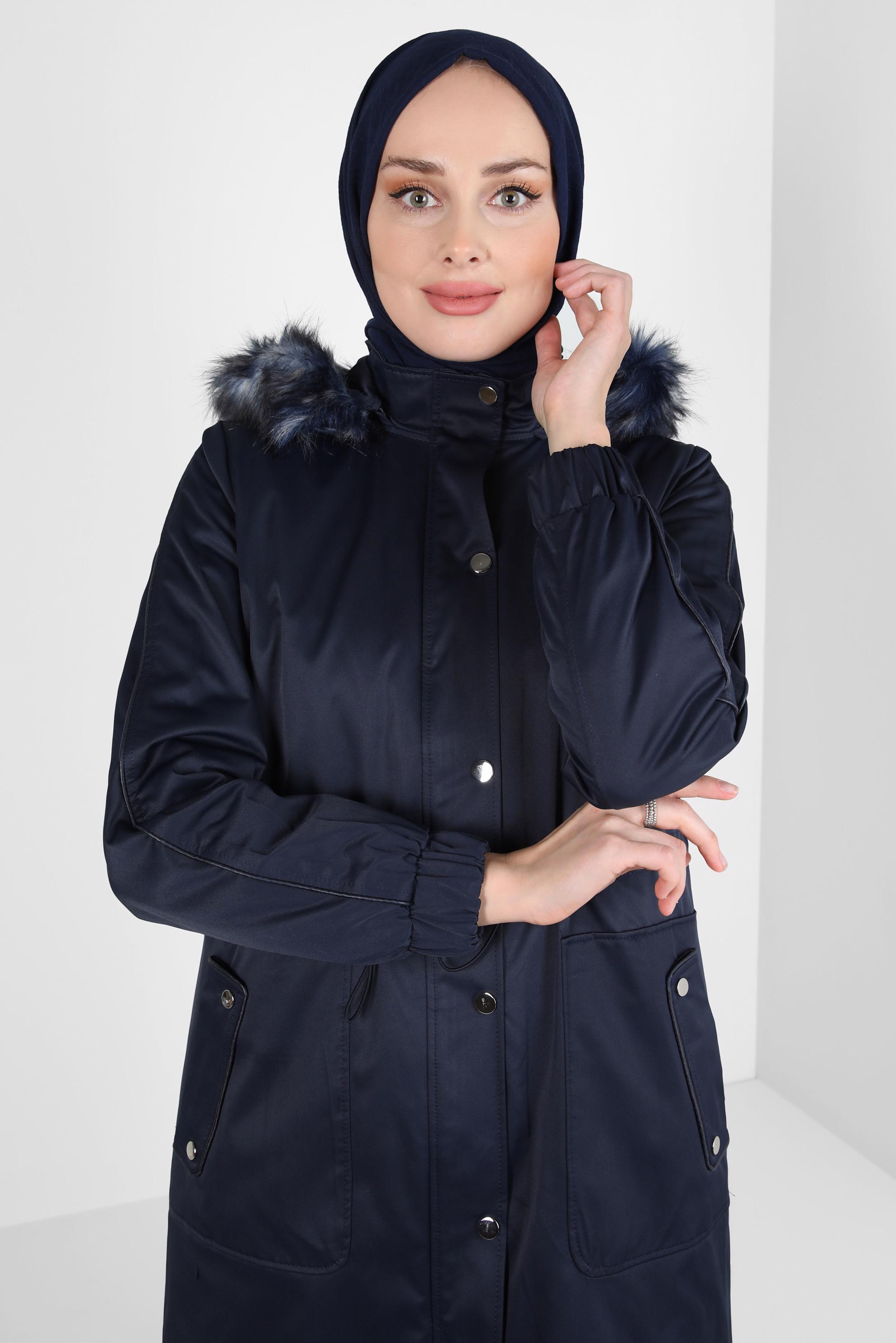 Tesettür giyim LACİVERT KAPÜŞONU KÜRKLÜ PARKA 90261