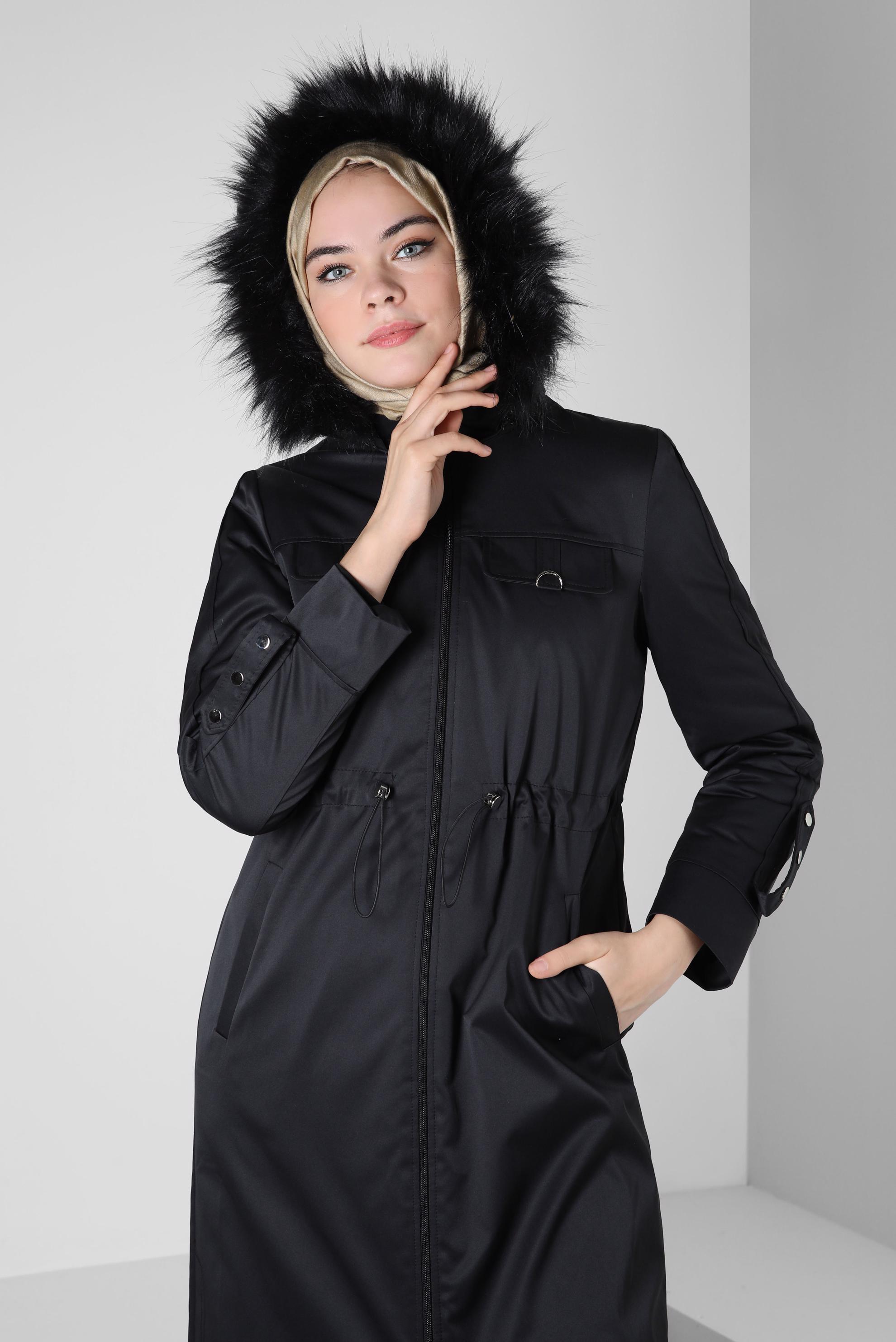 Tesettür giyim SİYAH KAPÜŞONLU PARKA 90266