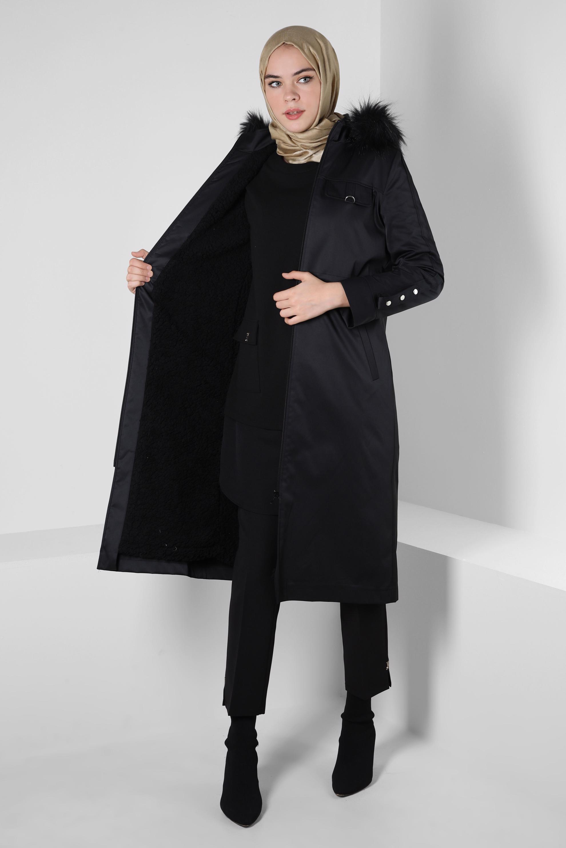 Tesettür giyim SİYAH KAPÜŞONLU PARKA 90266