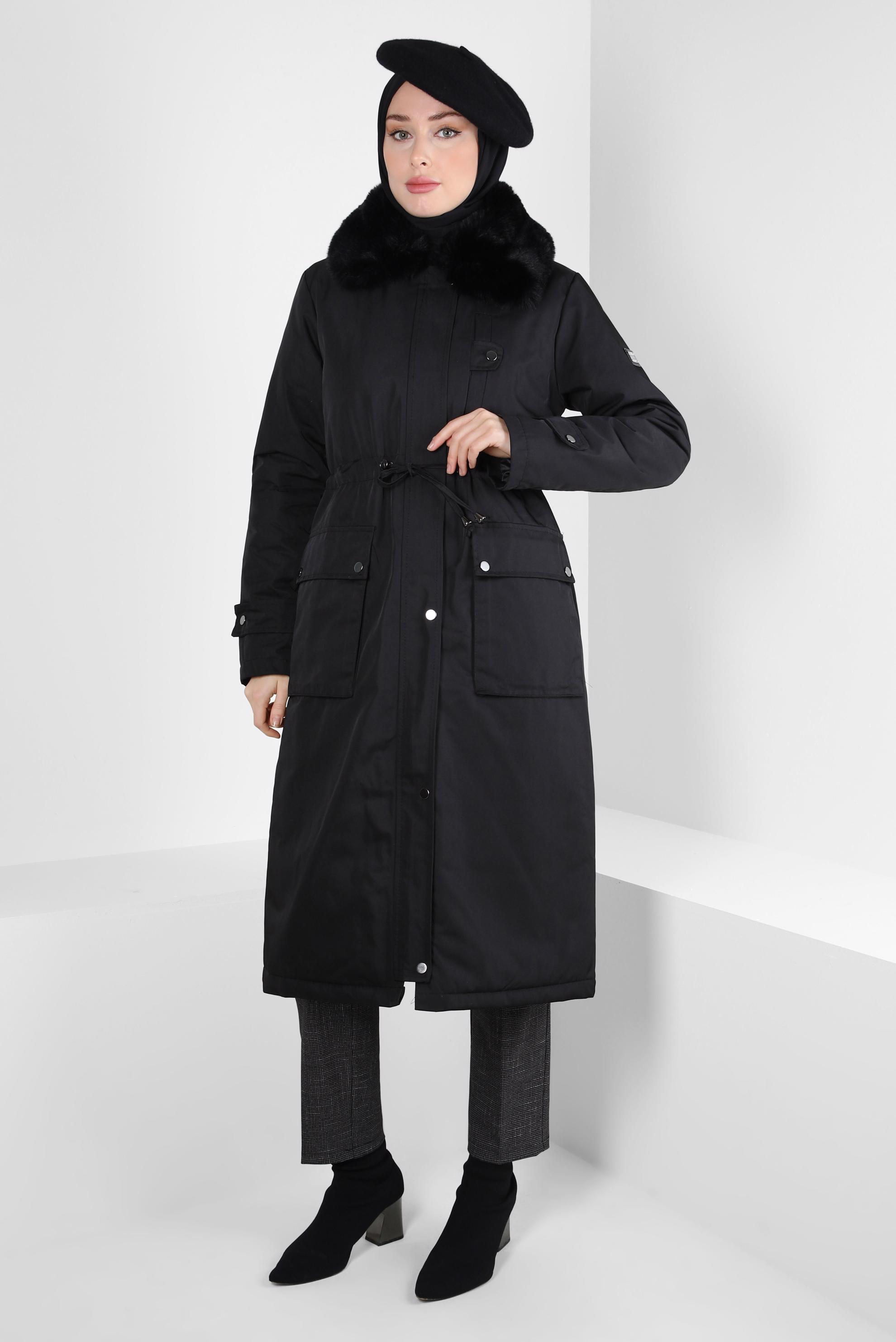 Tesettür giyim SİYAH KÜRK DETAYLI PARKA 90423