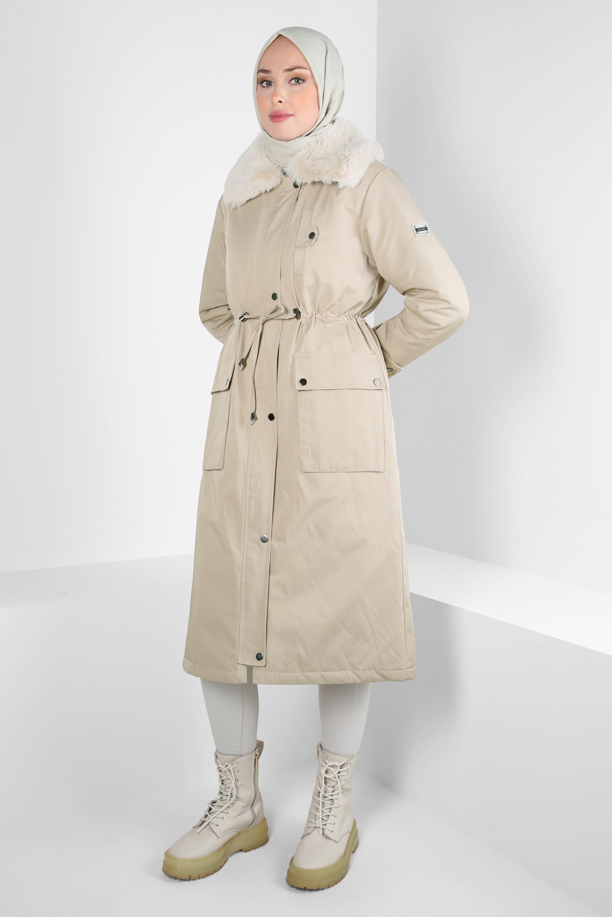 Tesettür giyim BEJ KÜRK DETAYLI PARKA 90423