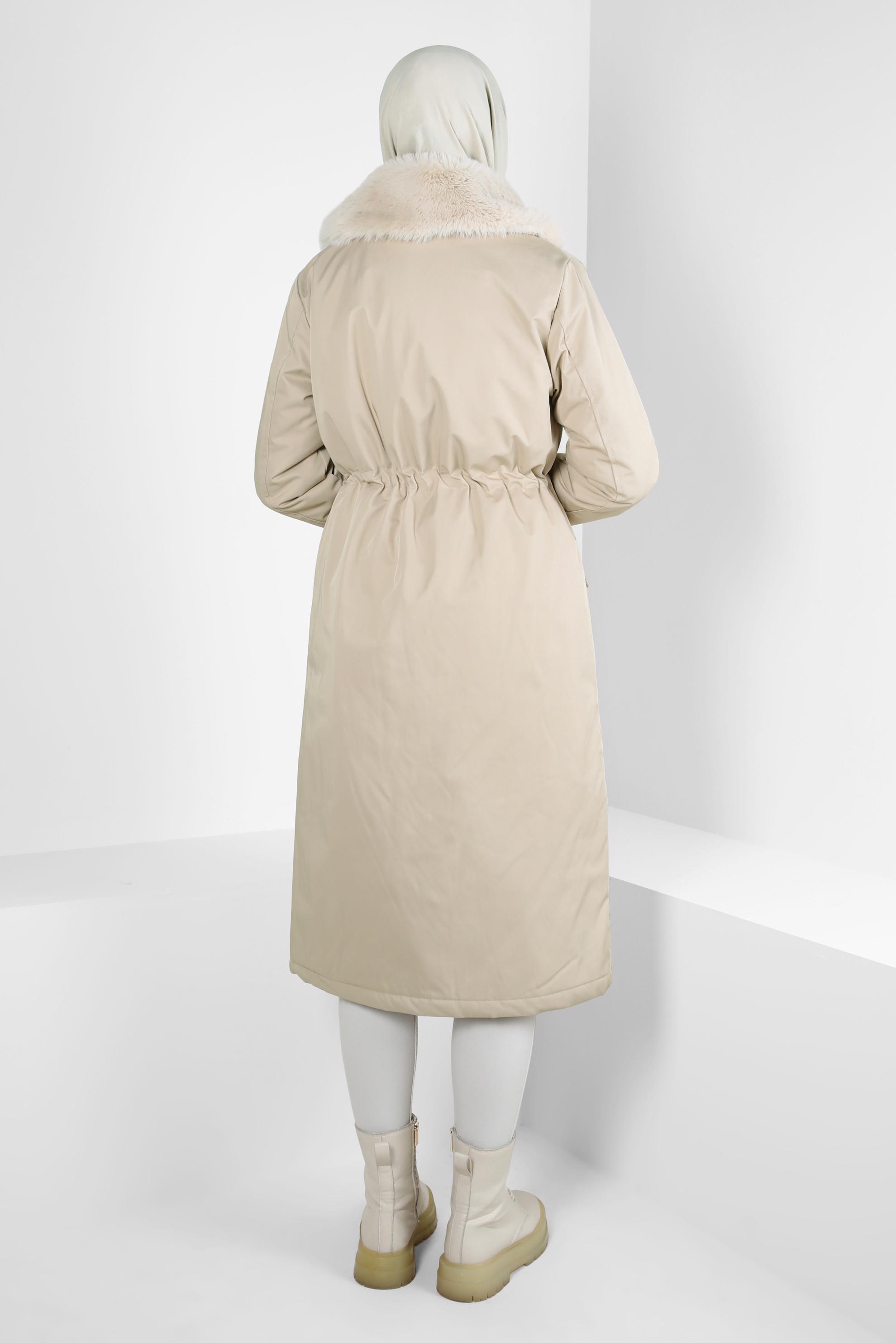 Tesettür giyim BEJ KÜRK DETAYLI PARKA 90423