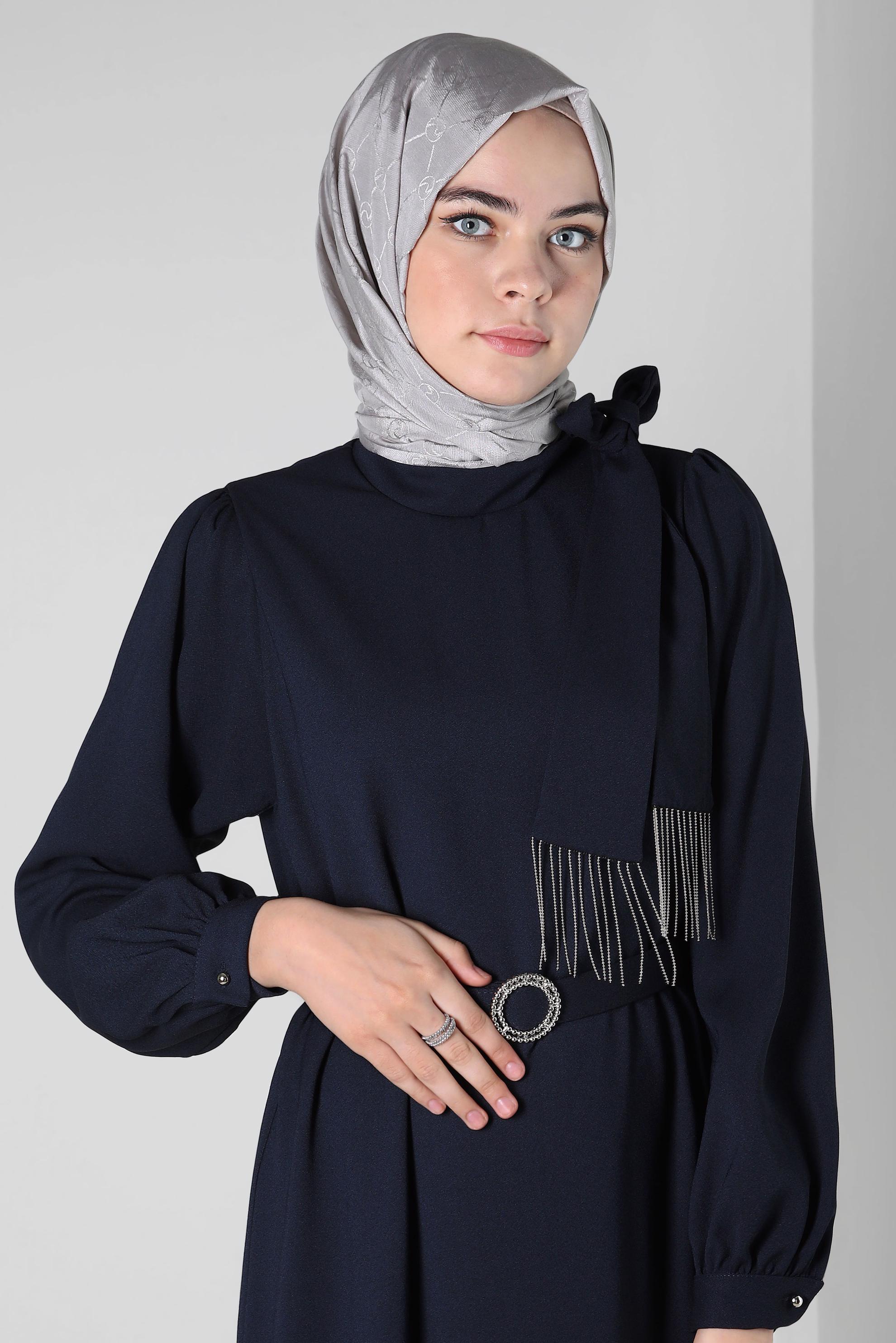 Tesettür giyim GRİ ALVİNA MONOGRAM ŞAL 8300