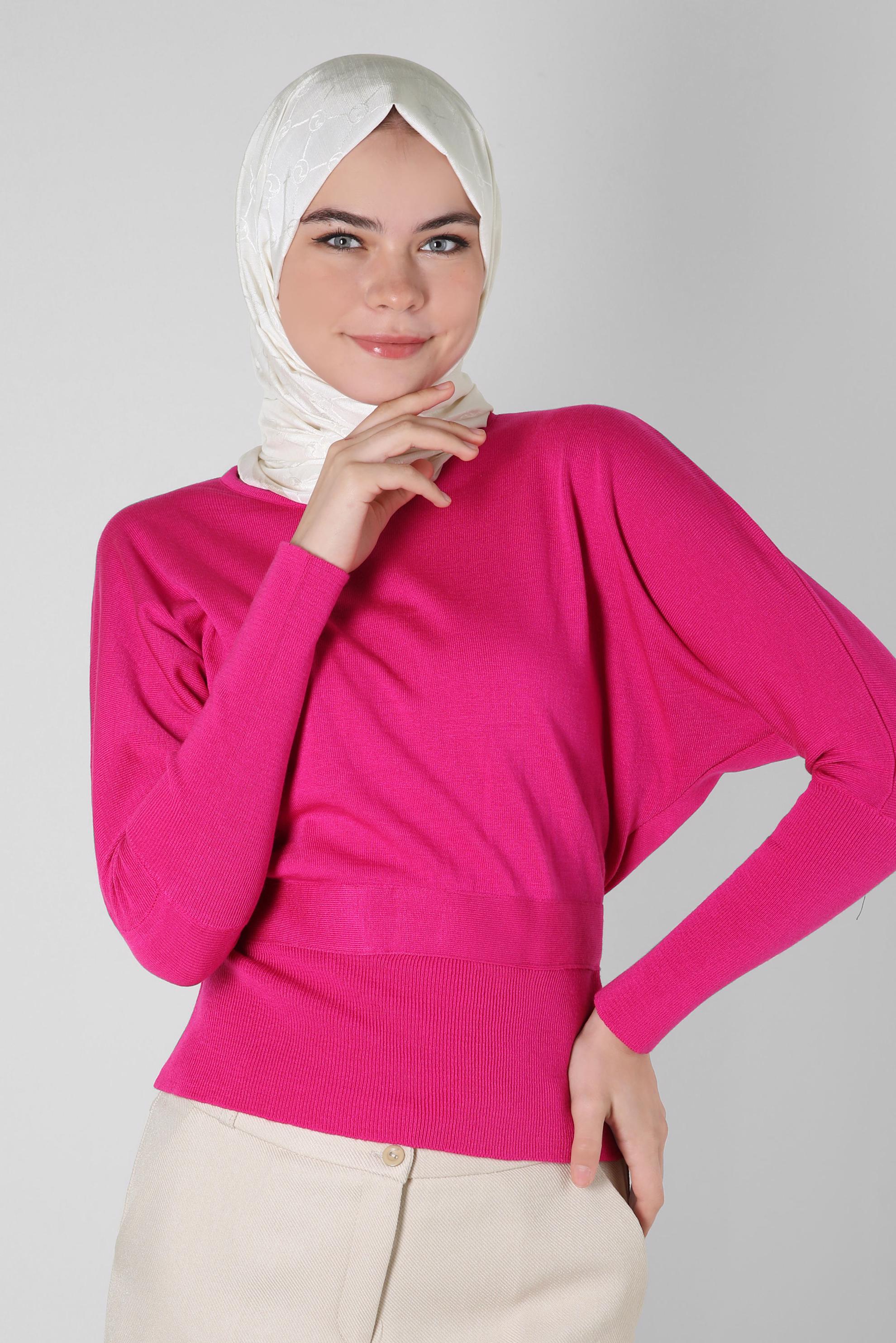 Tesettür giyim EKRU ALVİNA MONOGRAM ŞAL 8300