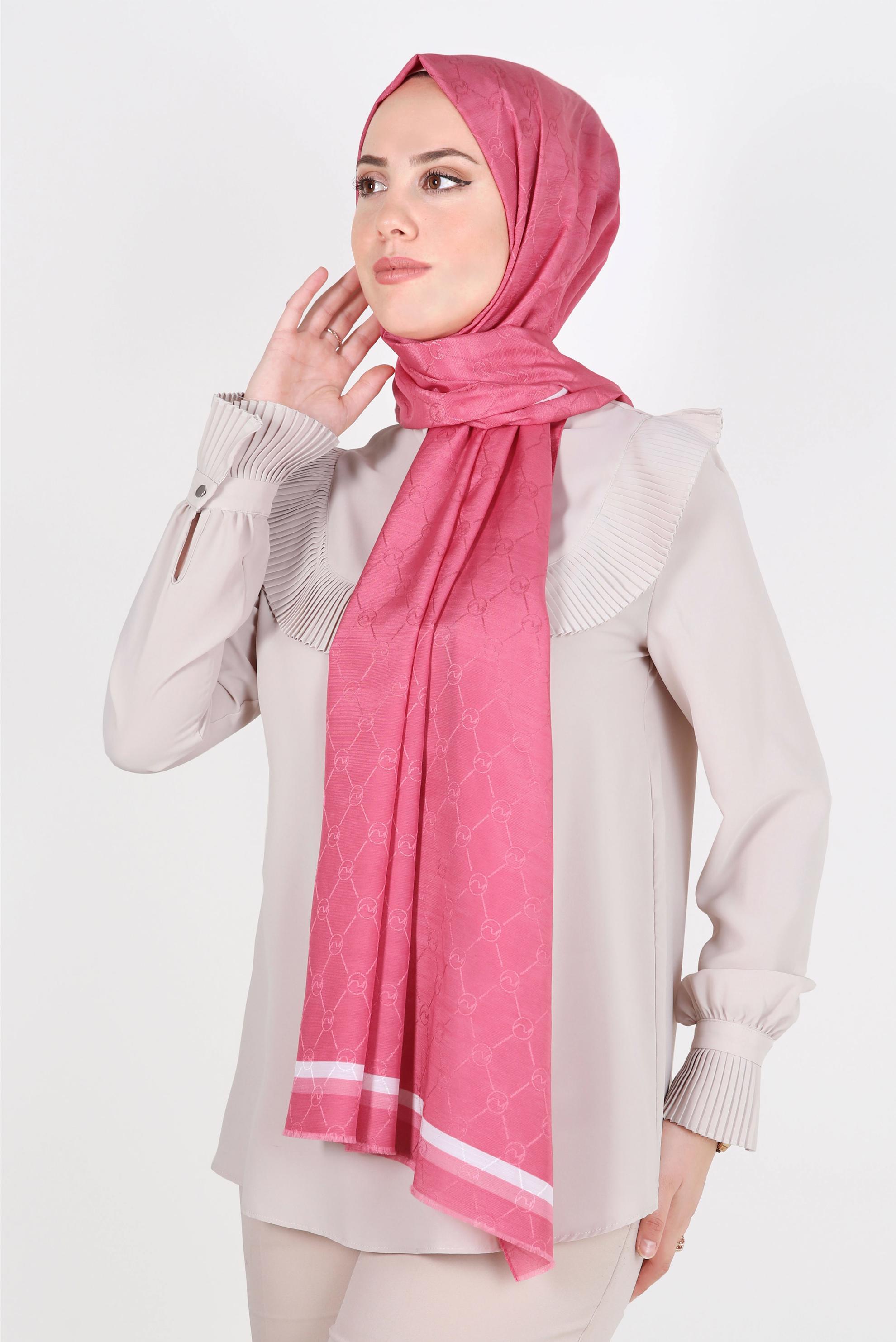 Tesettür giyim FUŞYA ALVİNA MONOGRAM ŞAL 8300