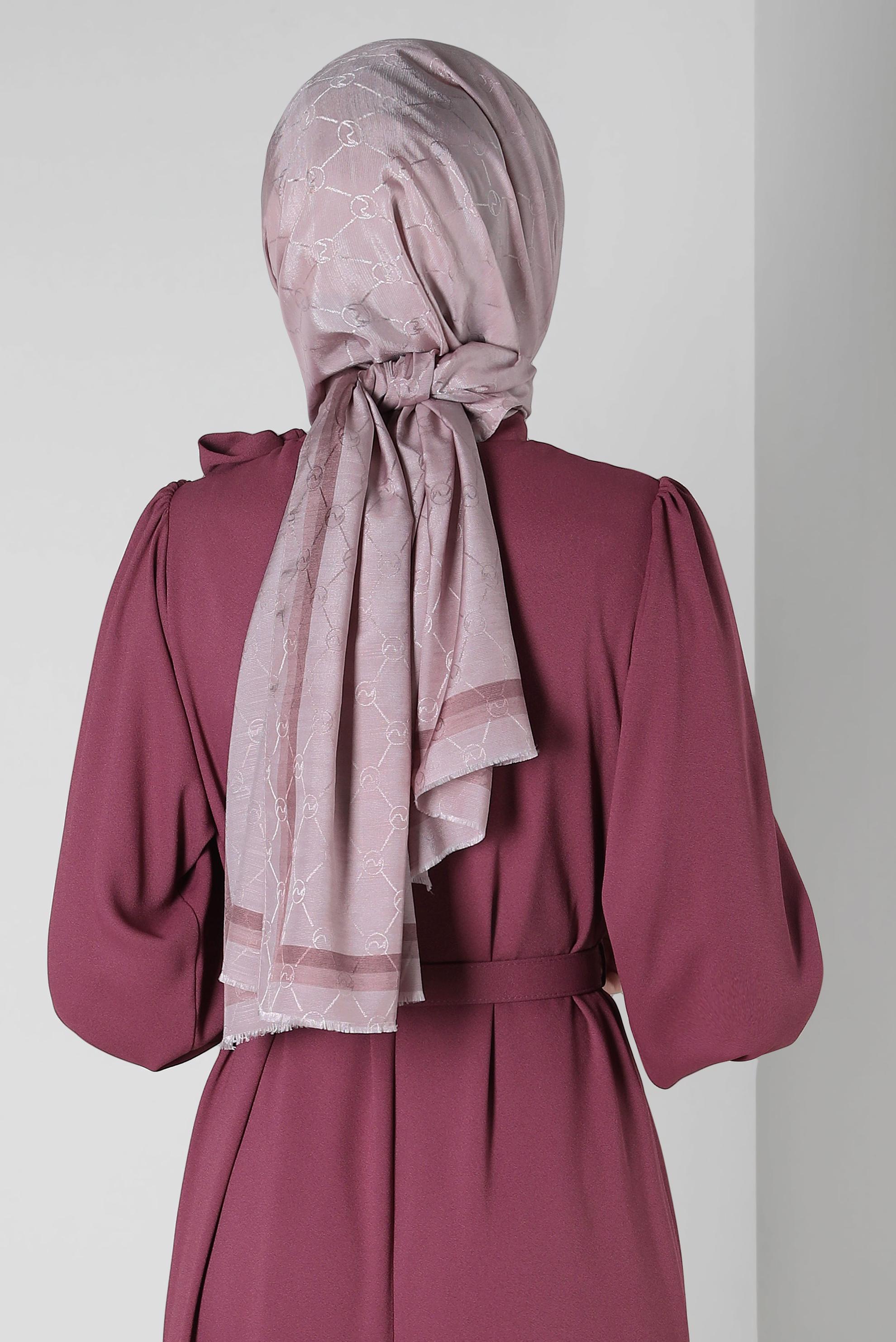Tesettür giyim PUDRA ALVİNA MONOGRAM ŞAL 8300