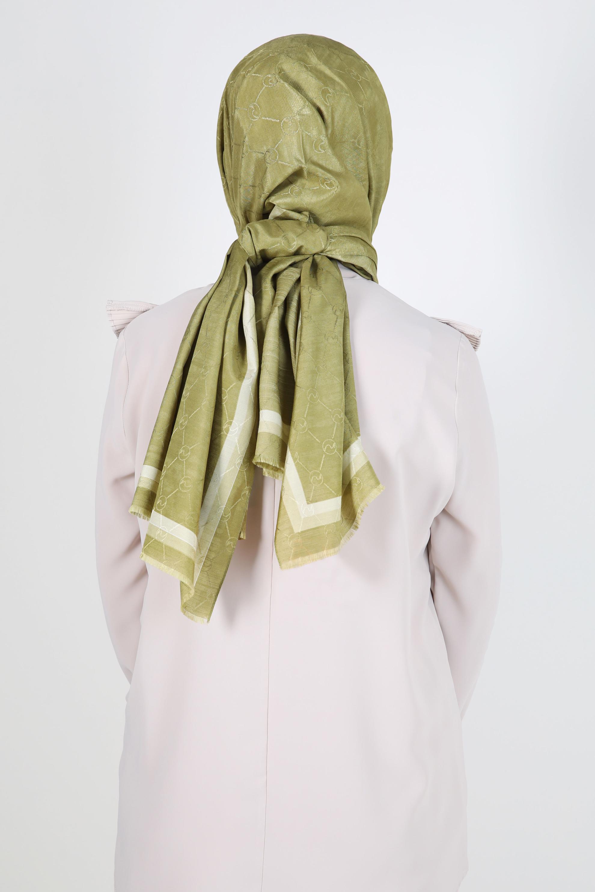 Tesettür giyim YEŞİL ALVİNA MONOGRAM ŞAL 8300