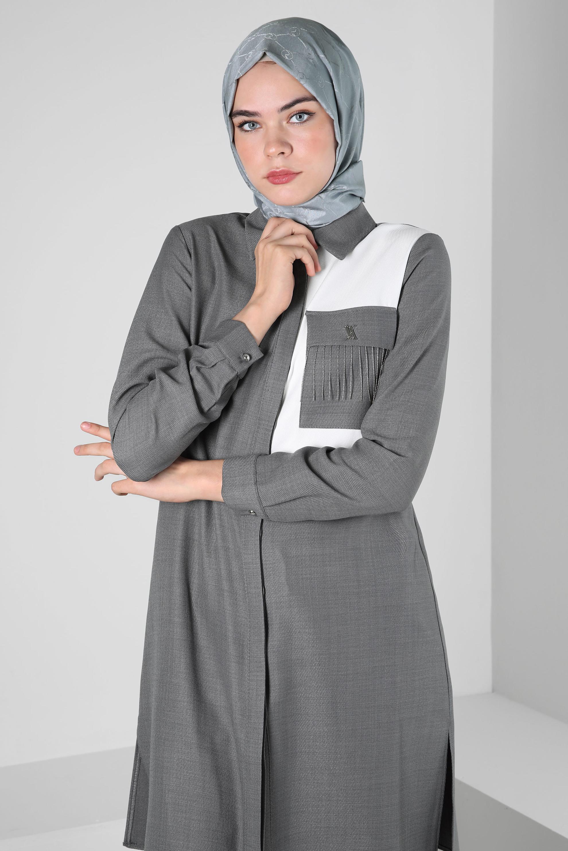 Tesettür giyim GÜMÜŞ ALVİNA MONOGRAM ŞAL 8300