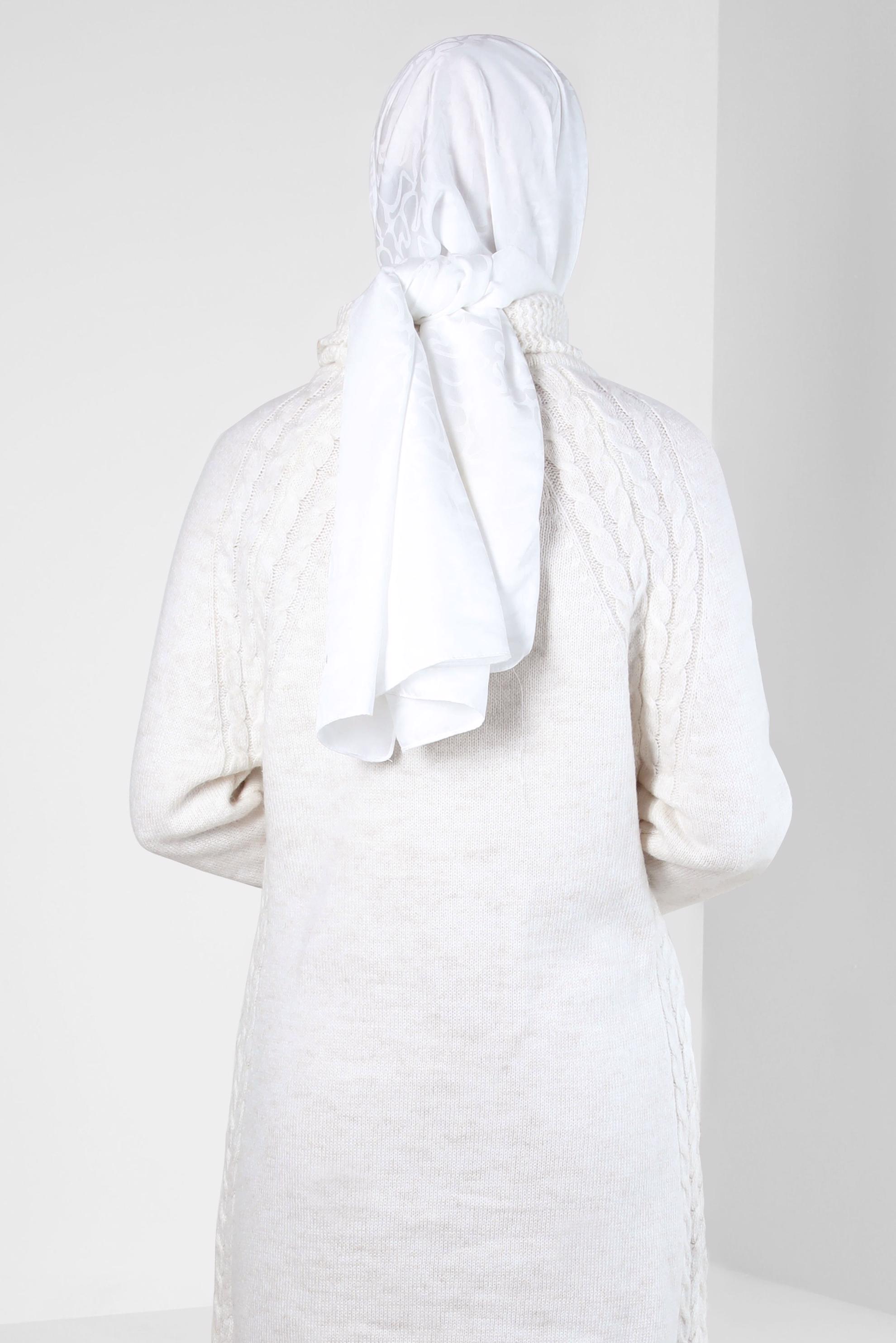 Tesettür giyim EKRU ALVİNA JAKAR ŞAL 8306