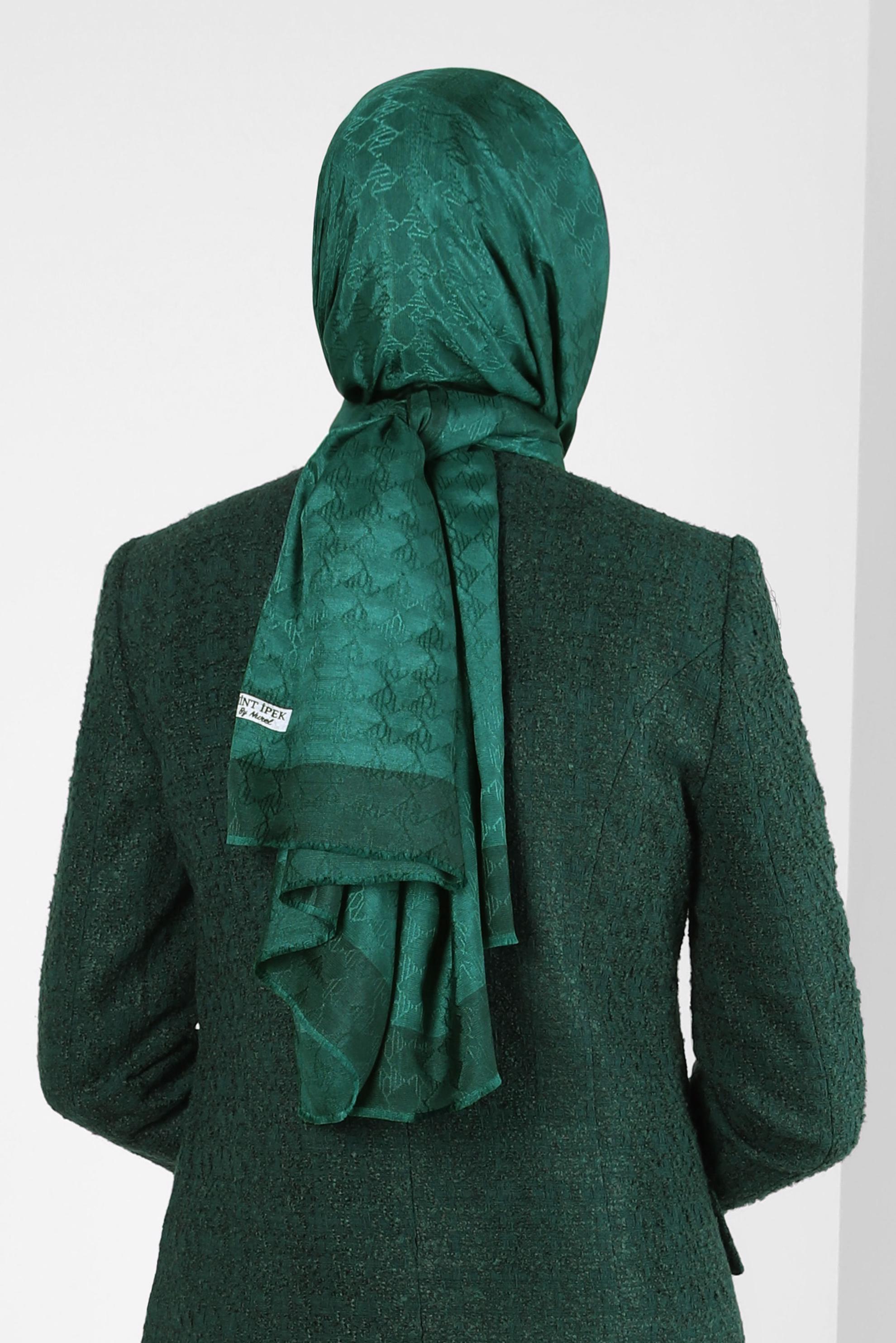 Tesettür giyim YEŞİL ALVİNA JAKARLI ŞAL 8307