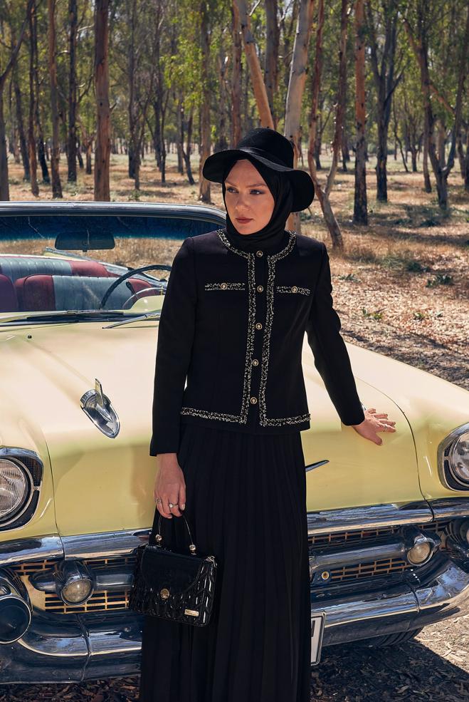 Vêtements hijab NOIR COSTUME À JUPE PLISSÉE 30405 - ALVİNA