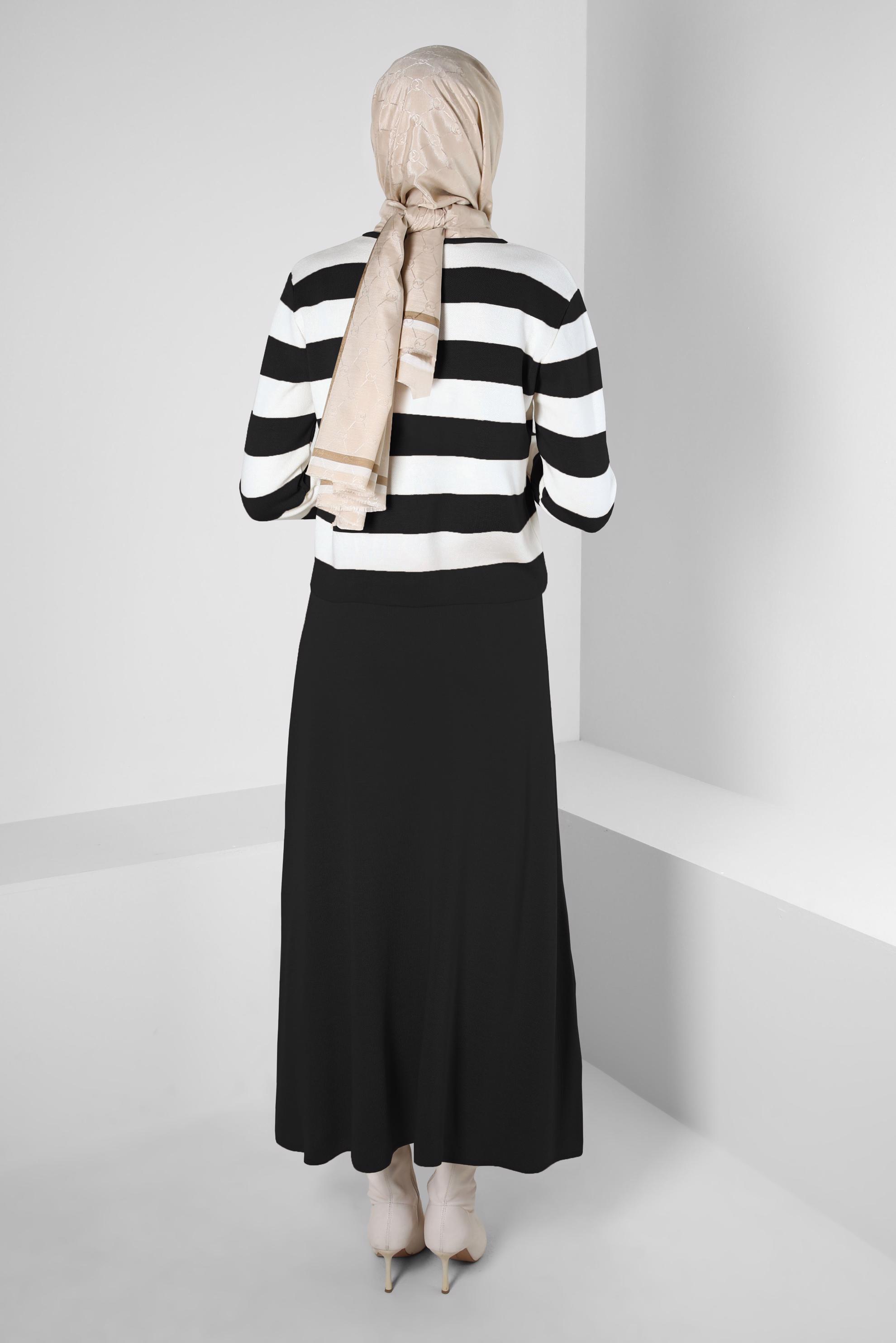 Tesettür giyim SİYAH ÇİZGİLİ TRİKO ETEKLİ TAKIM 44088