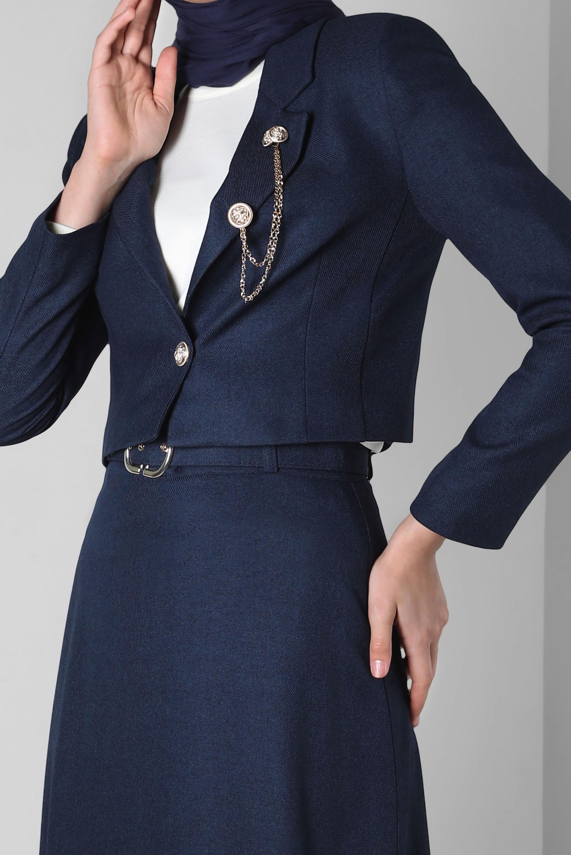 Tesettür giyim LACİVERT AKSESUAR DETAYLI ETEKLİ TAKIM 44159