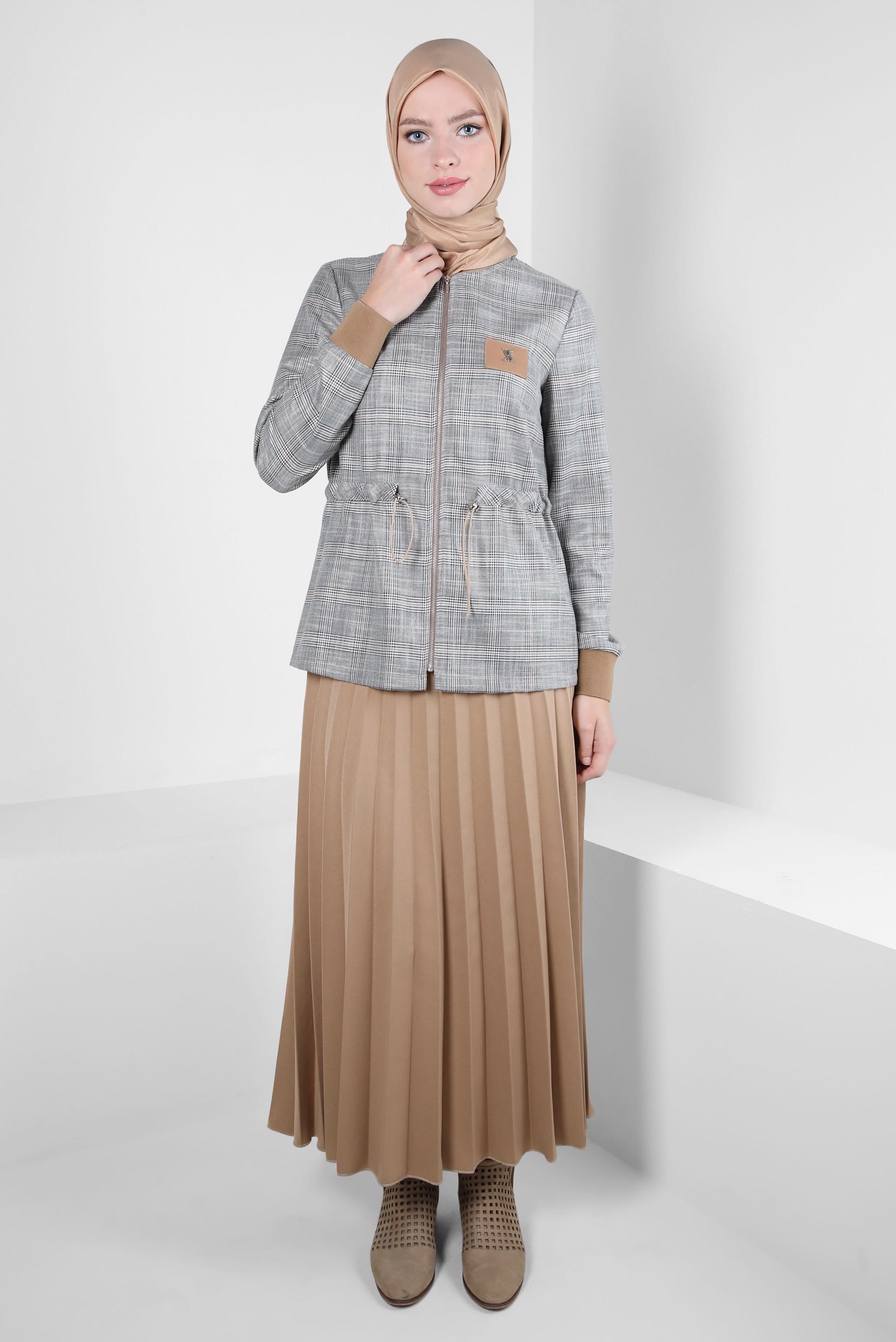 Tesettür giyim BEJ EKOSE DESENLİ ETEKLİ TAKIM 44248