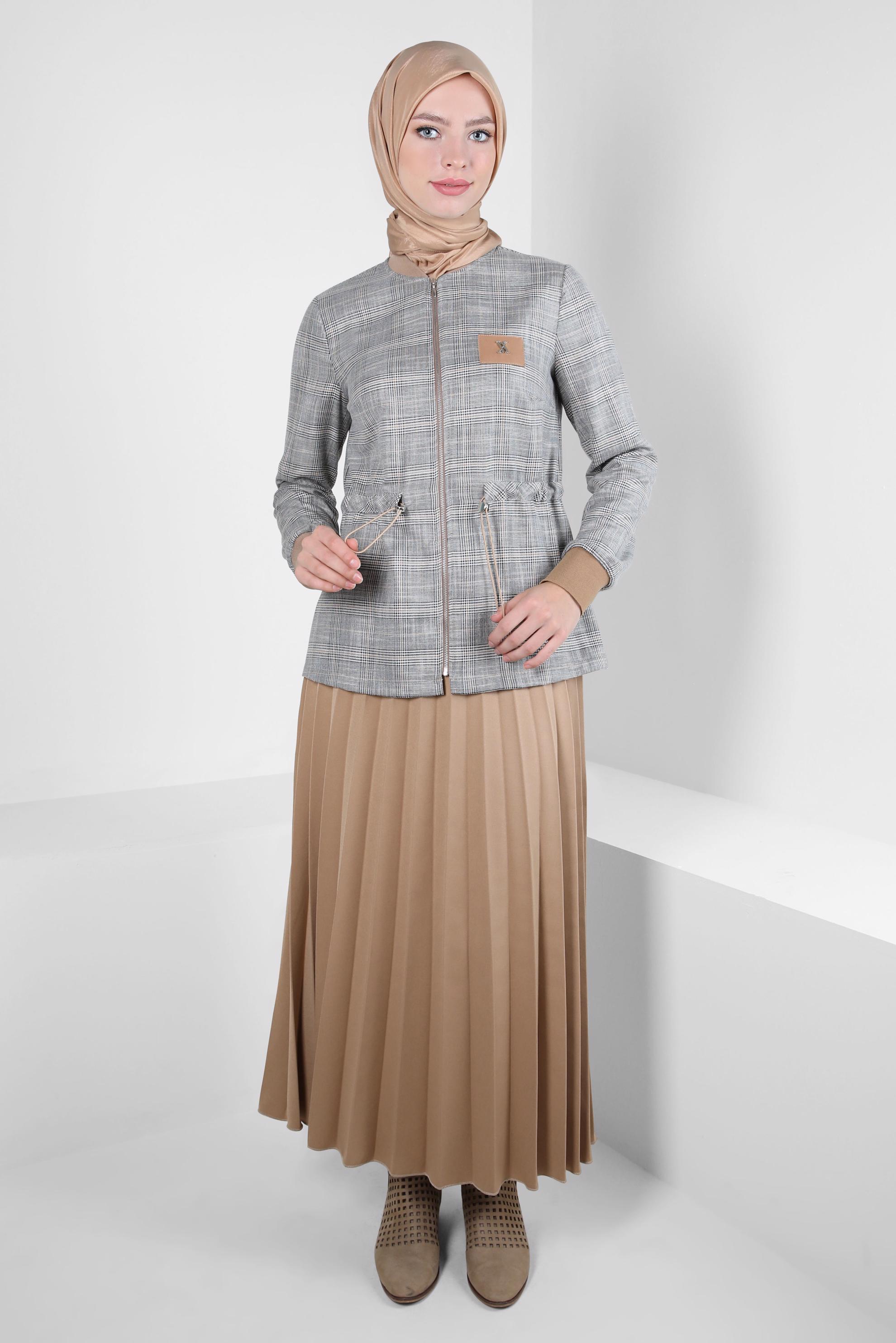 Tesettür giyim BEJ EKOSE DESENLİ ETEKLİ TAKIM 44248