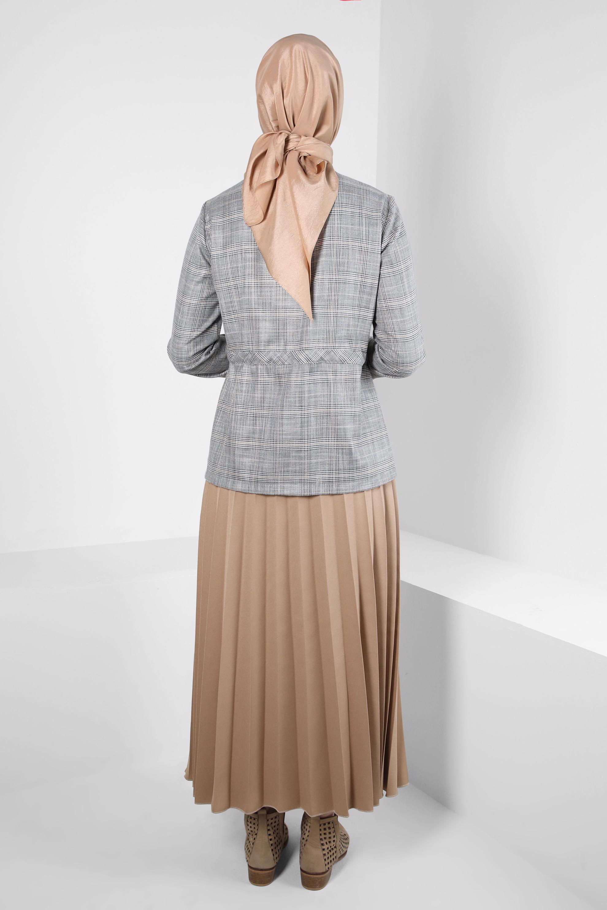 Tesettür giyim BEJ EKOSE DESENLİ ETEKLİ TAKIM 44248