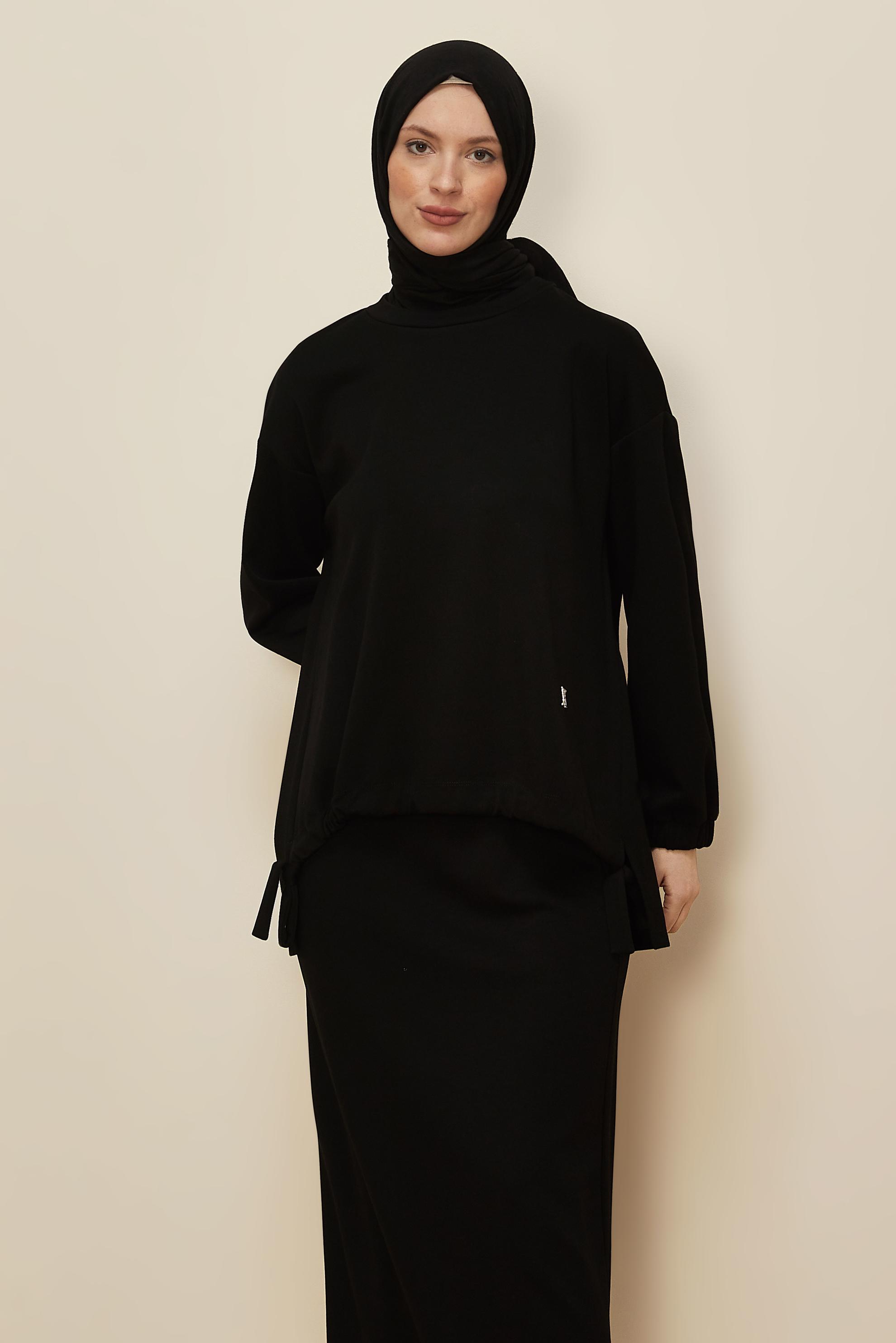 Tesettür giyim SİYAH BAĞLAMA DETAYLI ETEKLİ TAKIM 44249