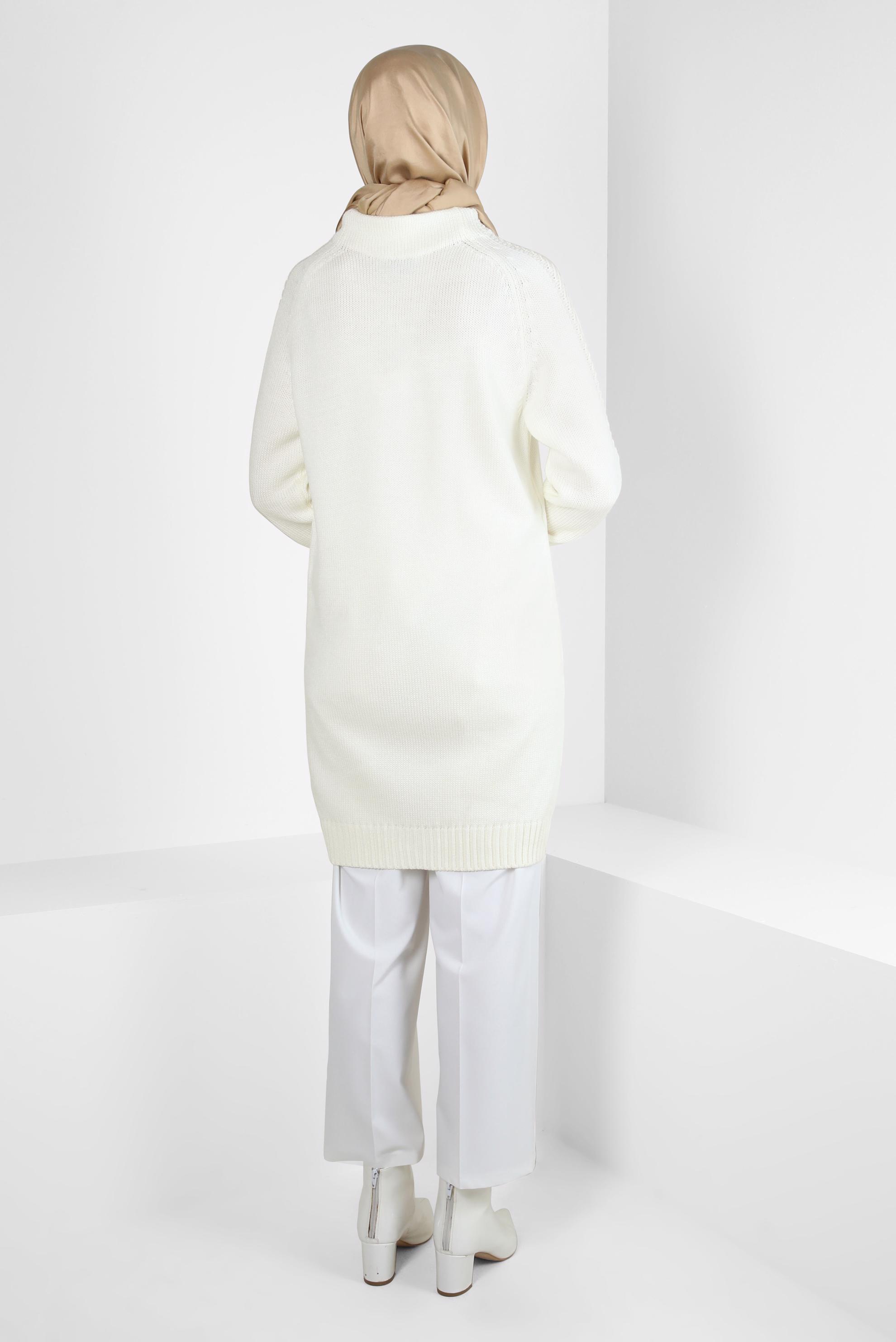 Tesettür giyim BEYAZ TRİKO TUNİK 44032