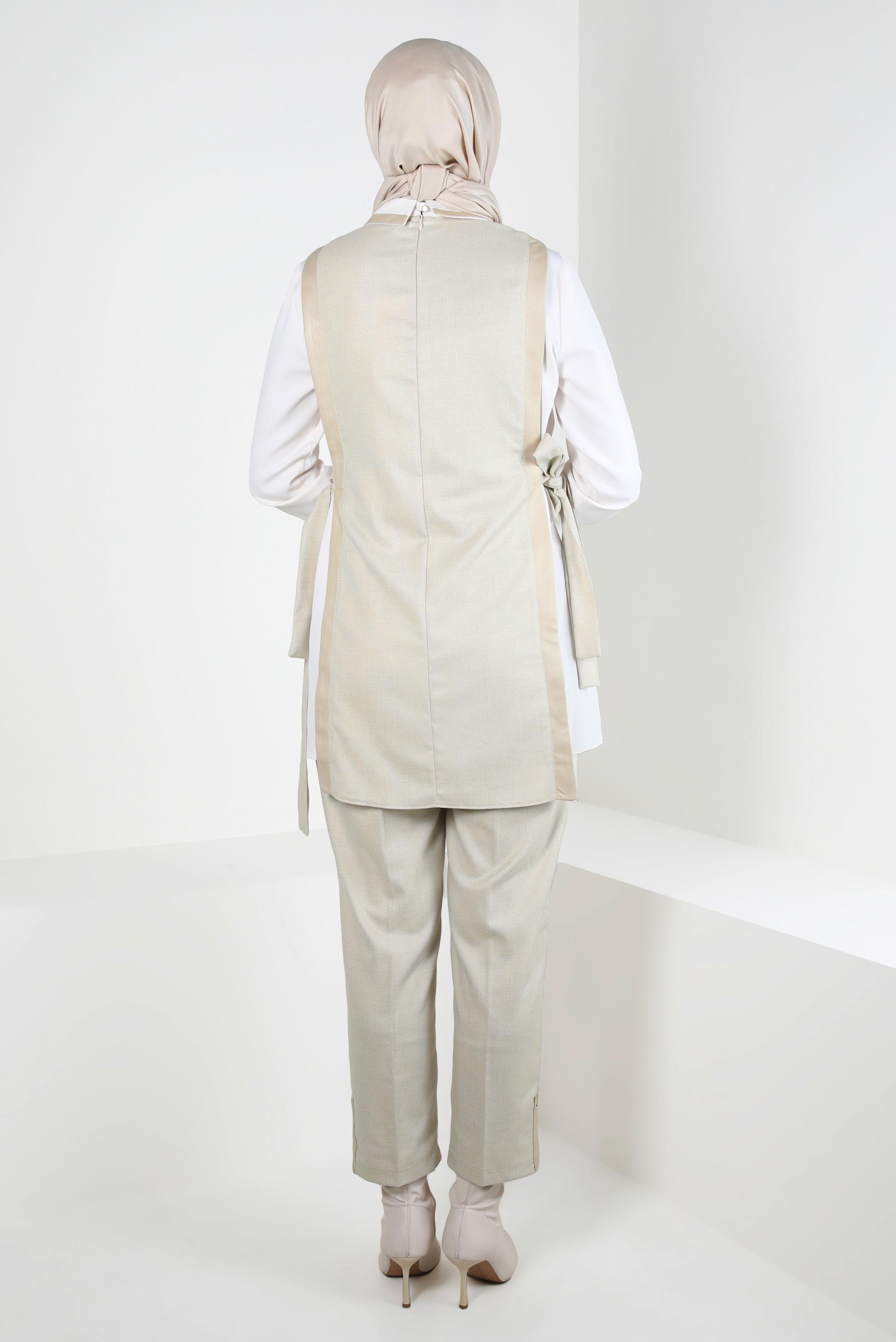 Tesettür giyim BEJ YELEKLİ PANTOLON TAKIM 44137