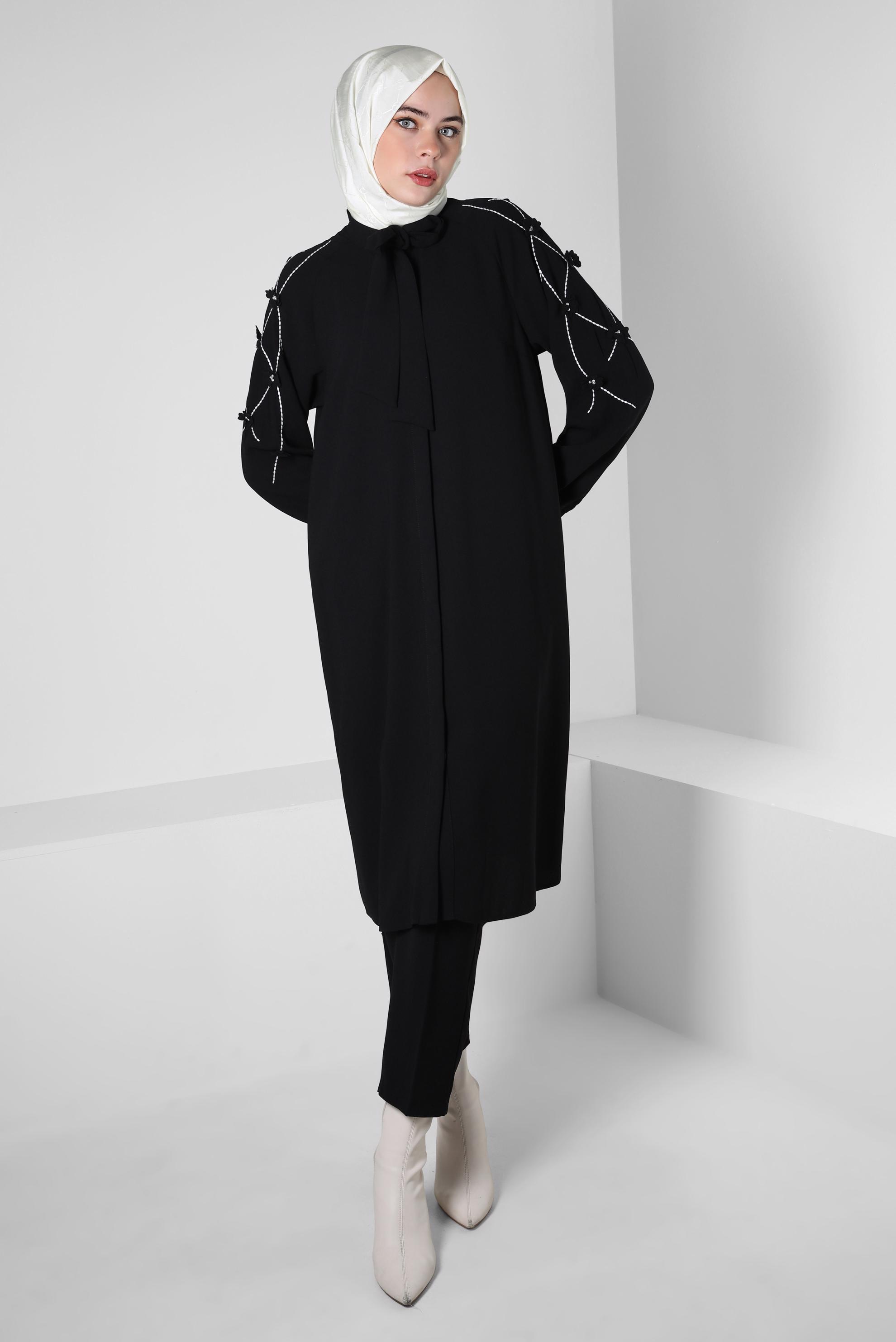 Tesettür giyim SİYAH ÇİÇEK DETAYLI PANTOLONLU TAKIM 44165