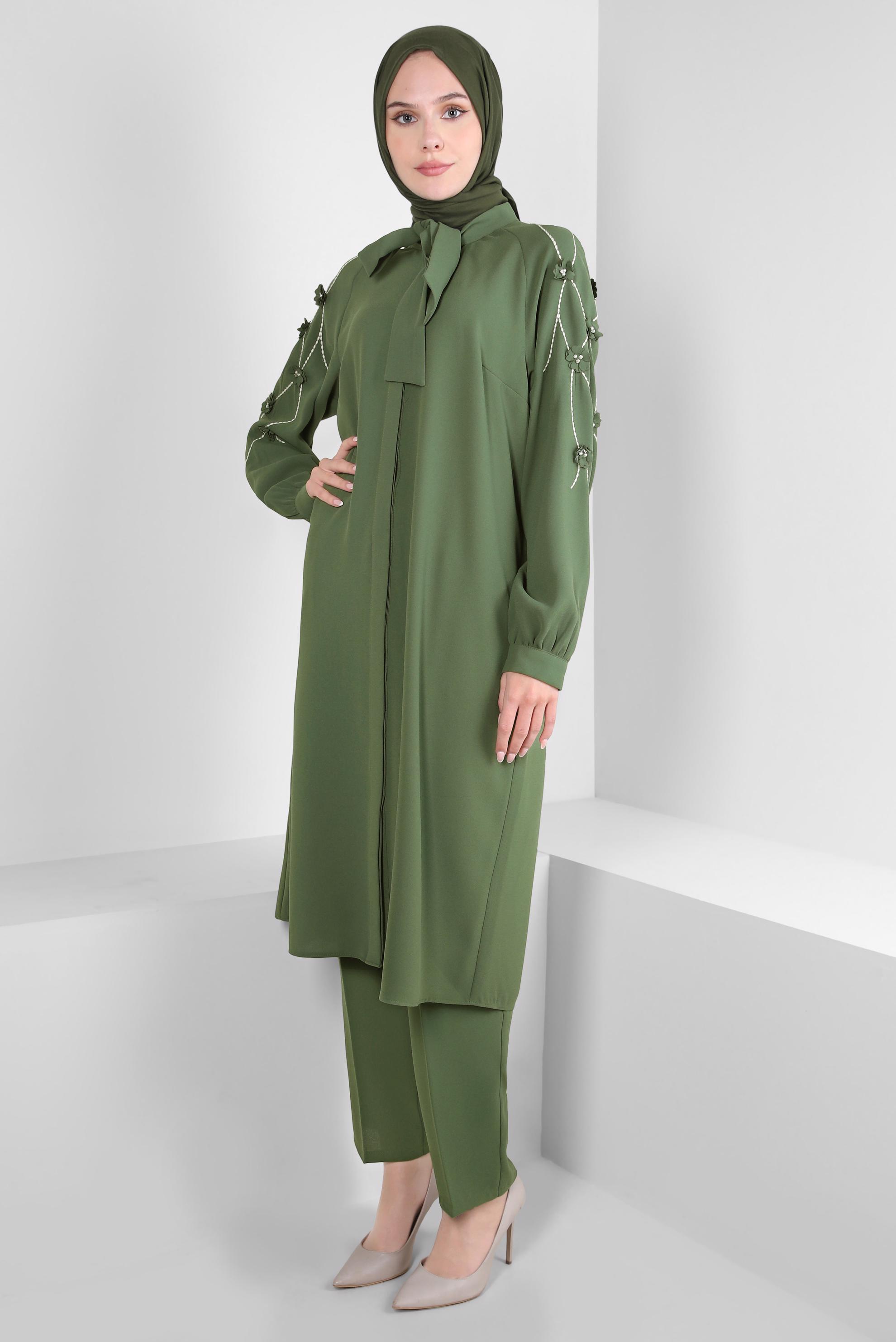 Tesettür giyim HAKİ ÇİÇEK DETAYLI PANTOLONLU TAKIM 44165