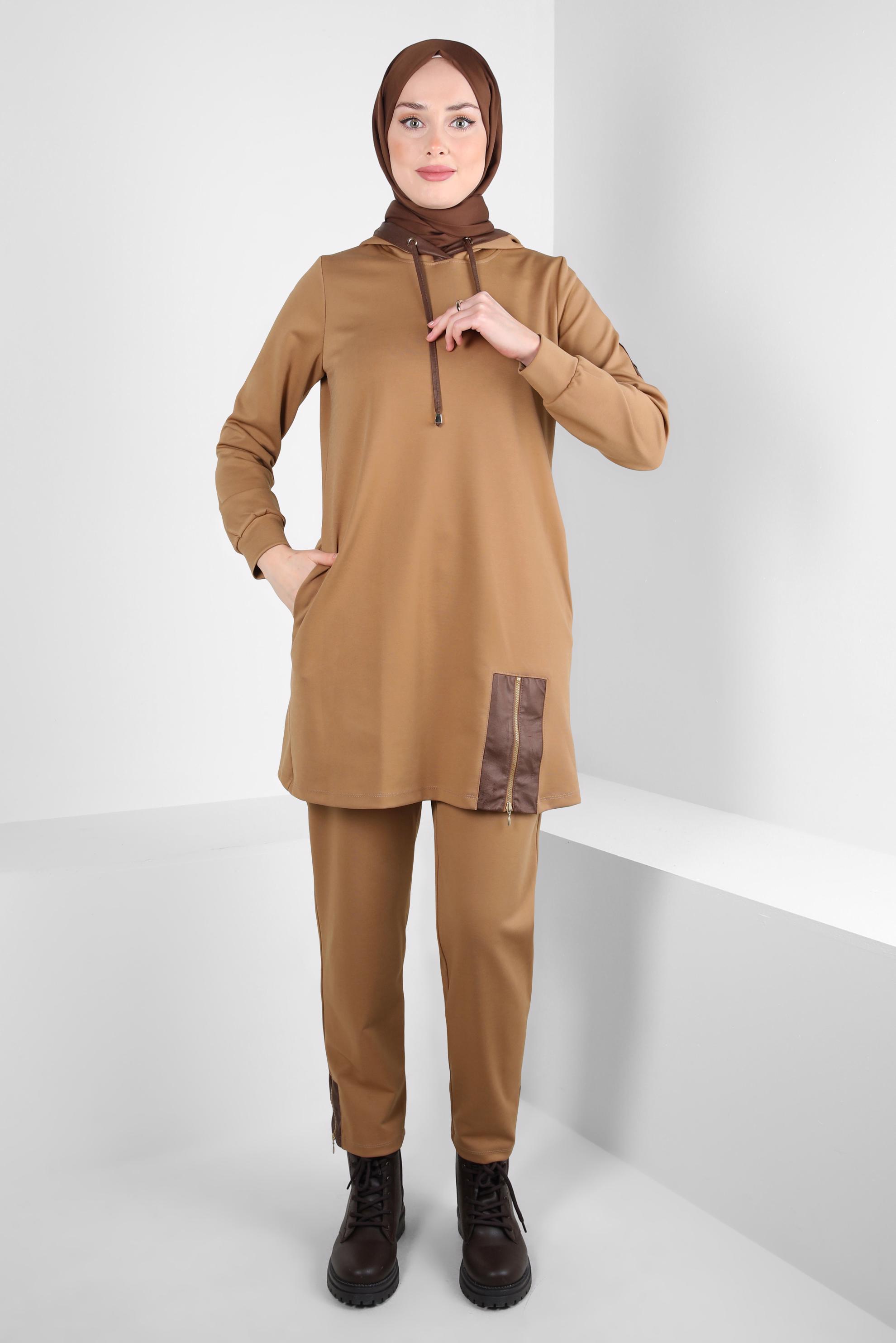 Tesettür giyim TABA KAPÜŞONLU PANTOLONLU TAKIM 44212