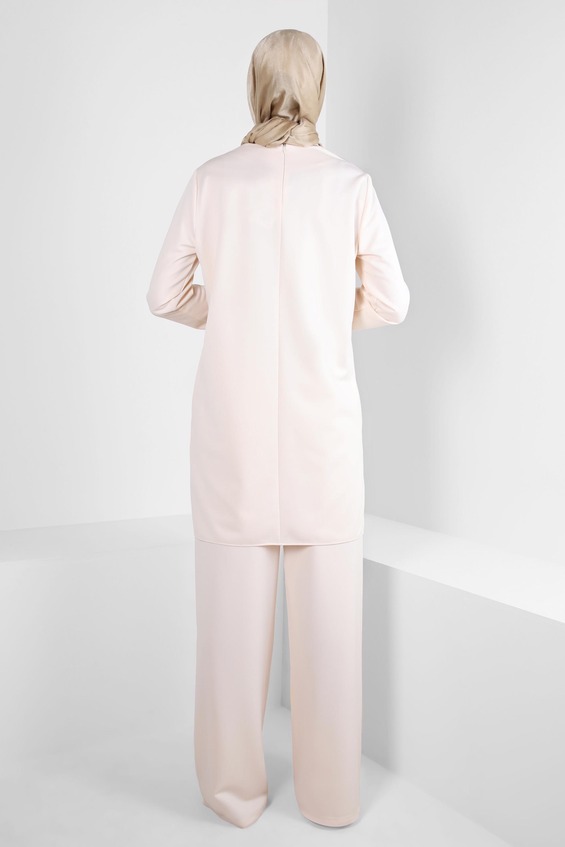 Tesettür giyim BEJ ZİNCİR DETAYLI PANTOLONLU TAKIM 44226