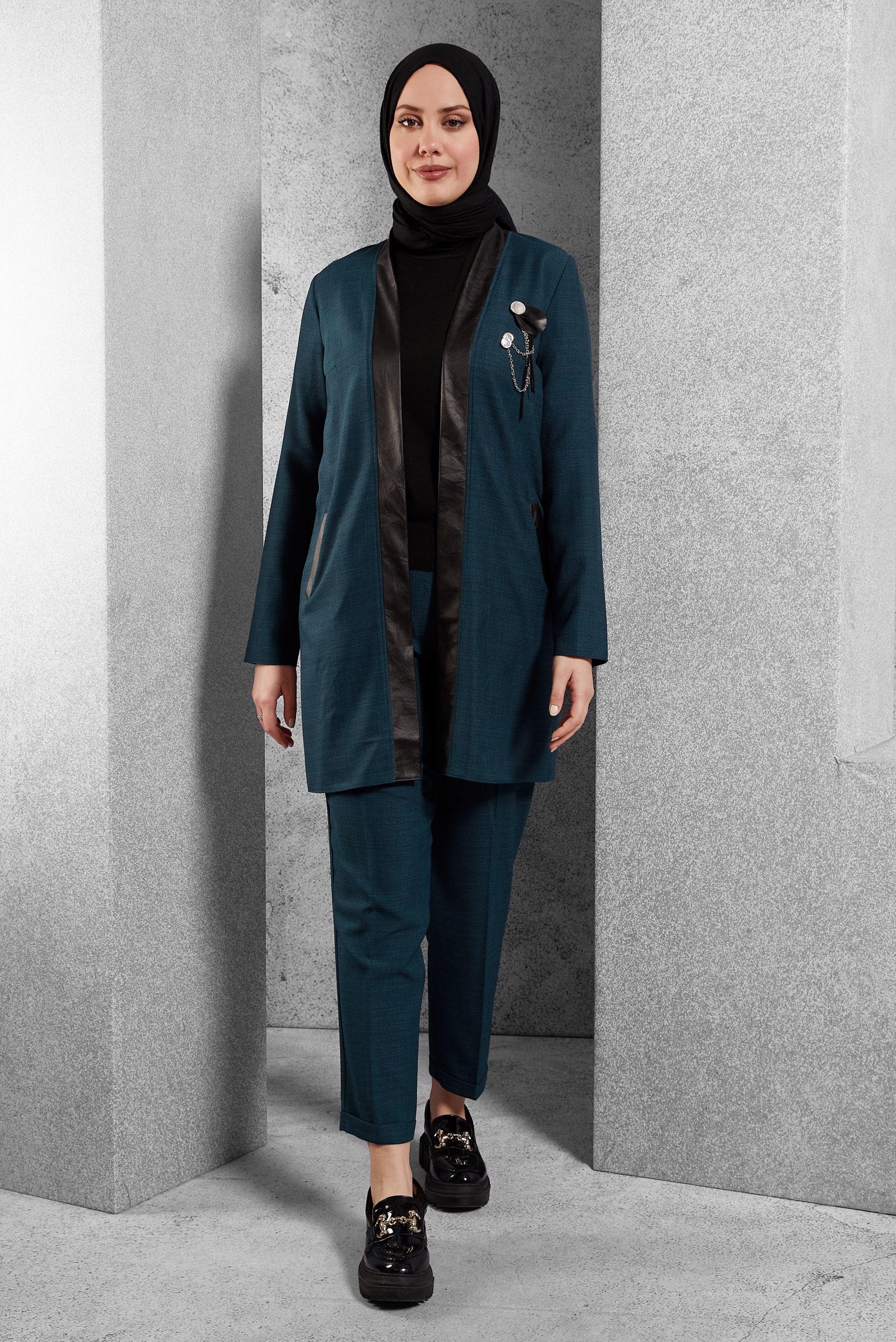 Tesettür giyim MAVİ BROŞ DETAYLI PANTOLONLU TAKIM 44251