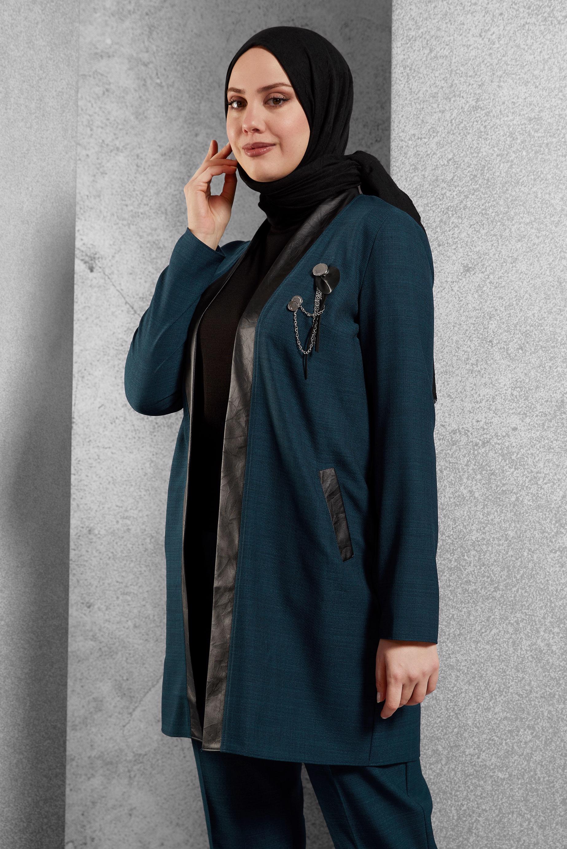 Tesettür giyim MAVİ BROŞ DETAYLI PANTOLONLU TAKIM 44251