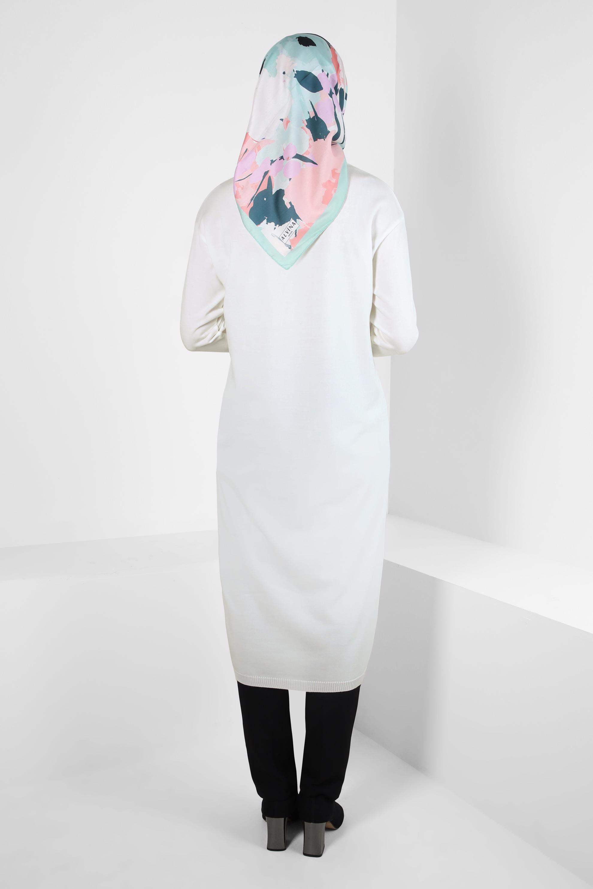 Tesettür giyim BEYAZ UZUN TRİKO TUNİK 44003