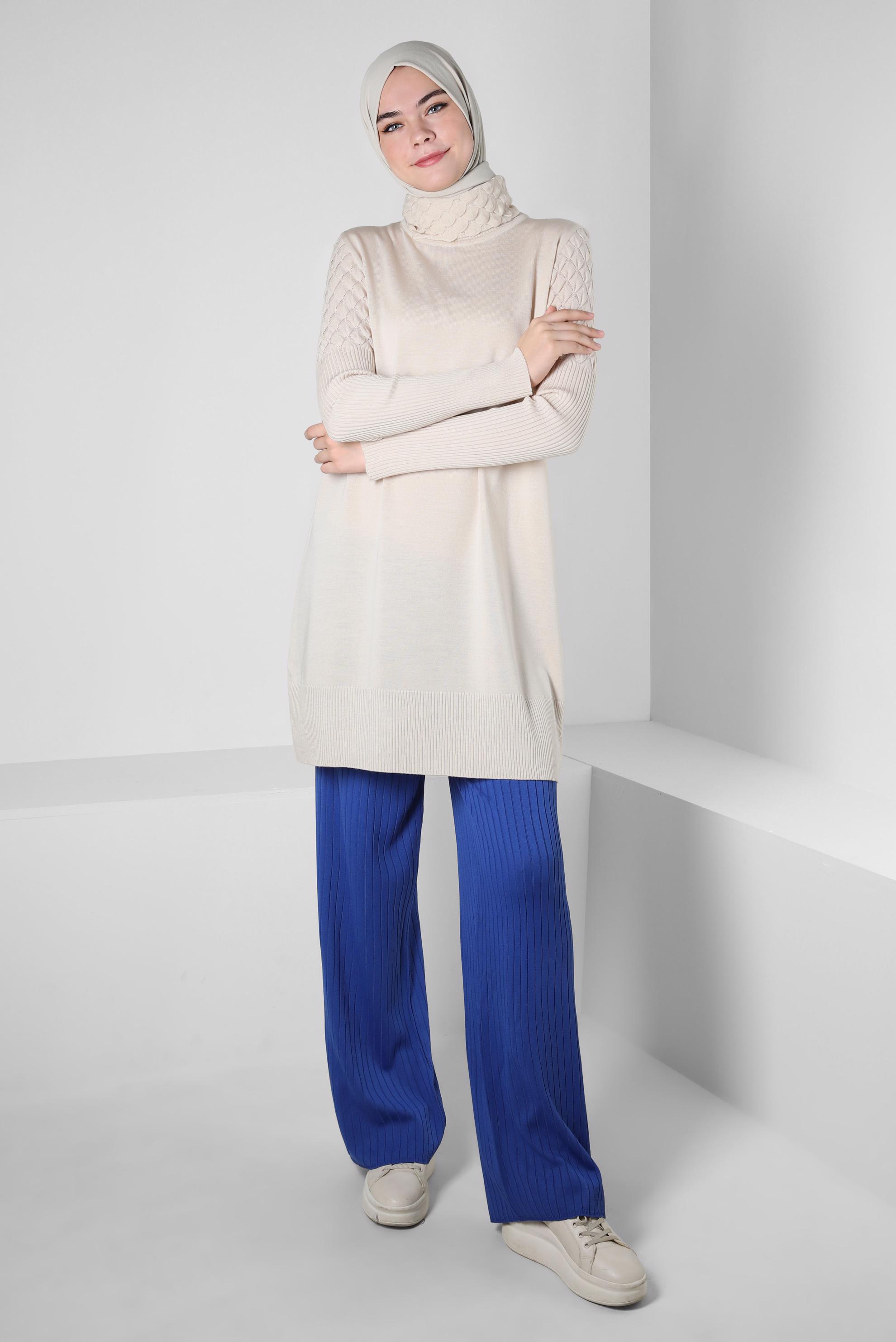 Tesettür giyim BEJ BOĞAZLI YAKA TRİKO TUNİK 44006