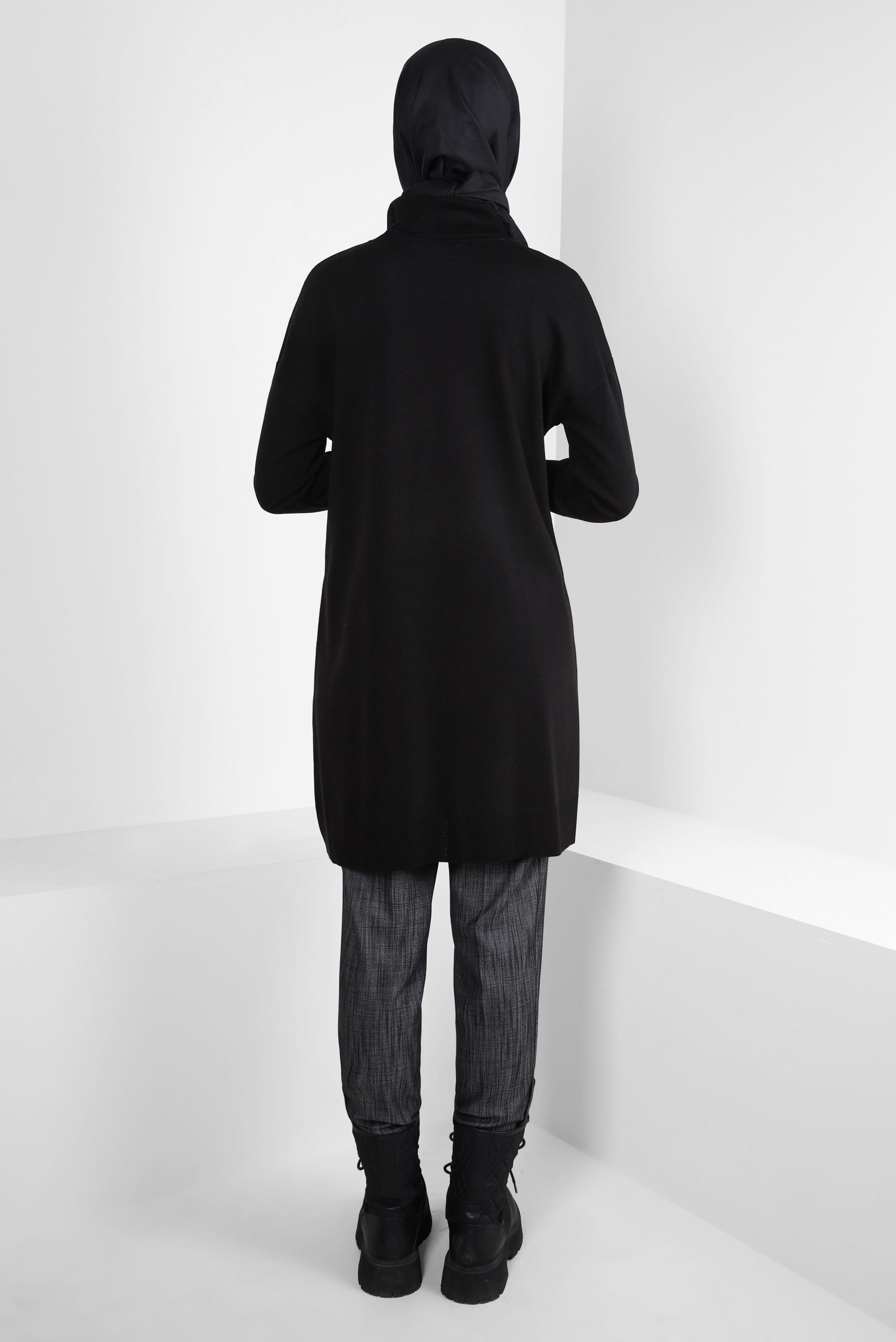 Tesettür giyim SİYAH BOĞAZLI YAKA TRİKO TUNİK 44007