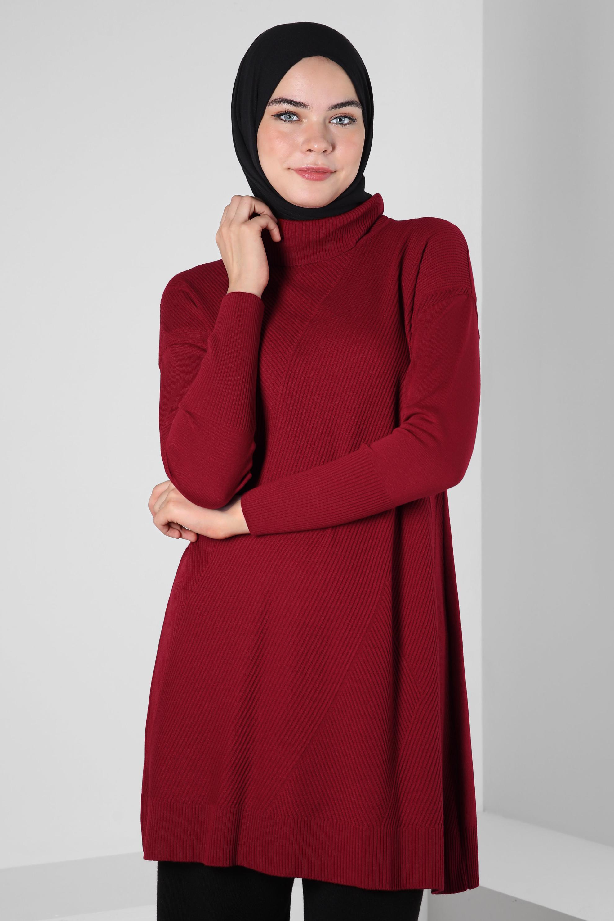 Tesettür giyim KIRMIZI BOĞAZLI YAKA TRİKO TUNİK 44007