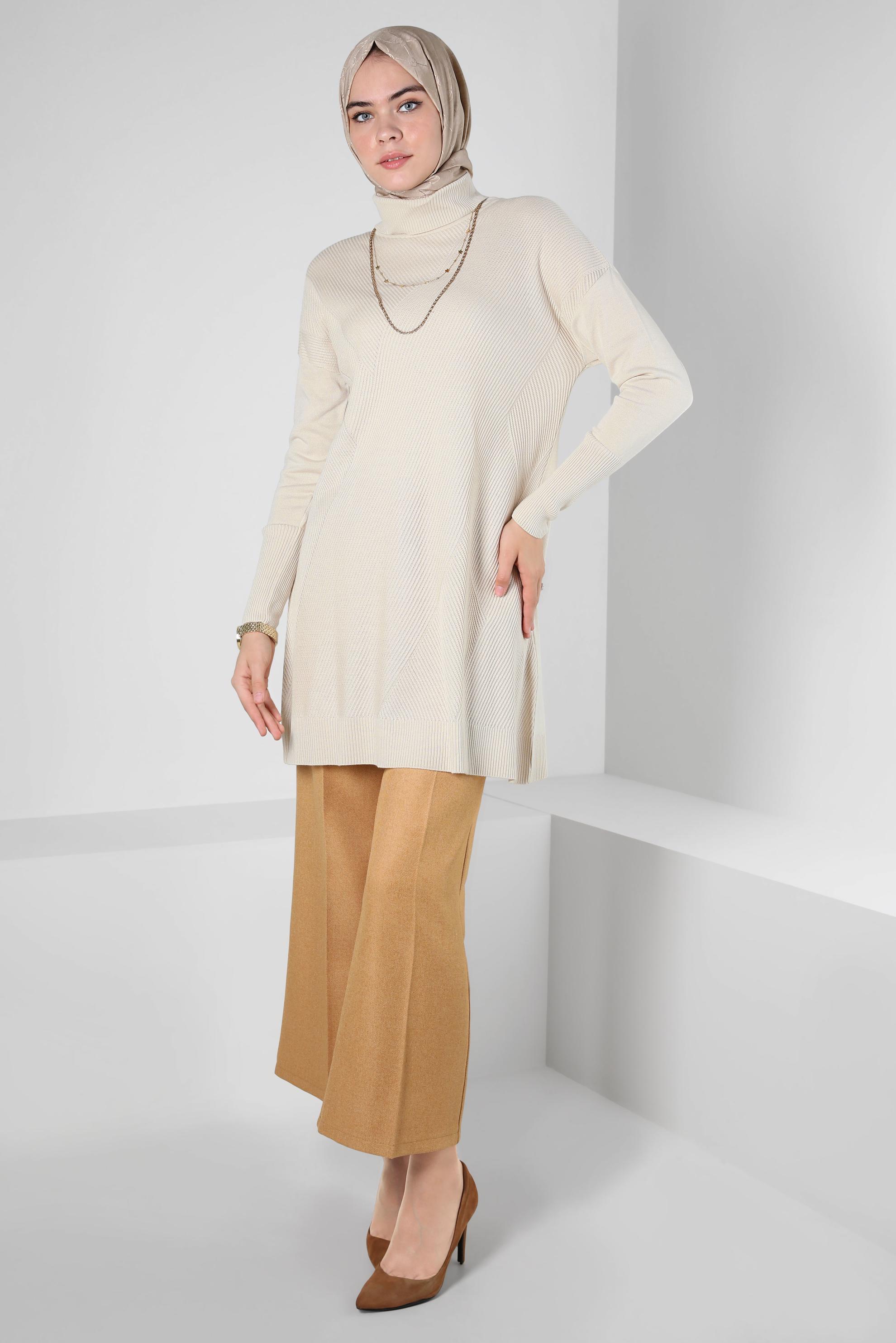 Tesettür giyim BEJ BOĞAZLI YAKA TRİKO TUNİK 44007