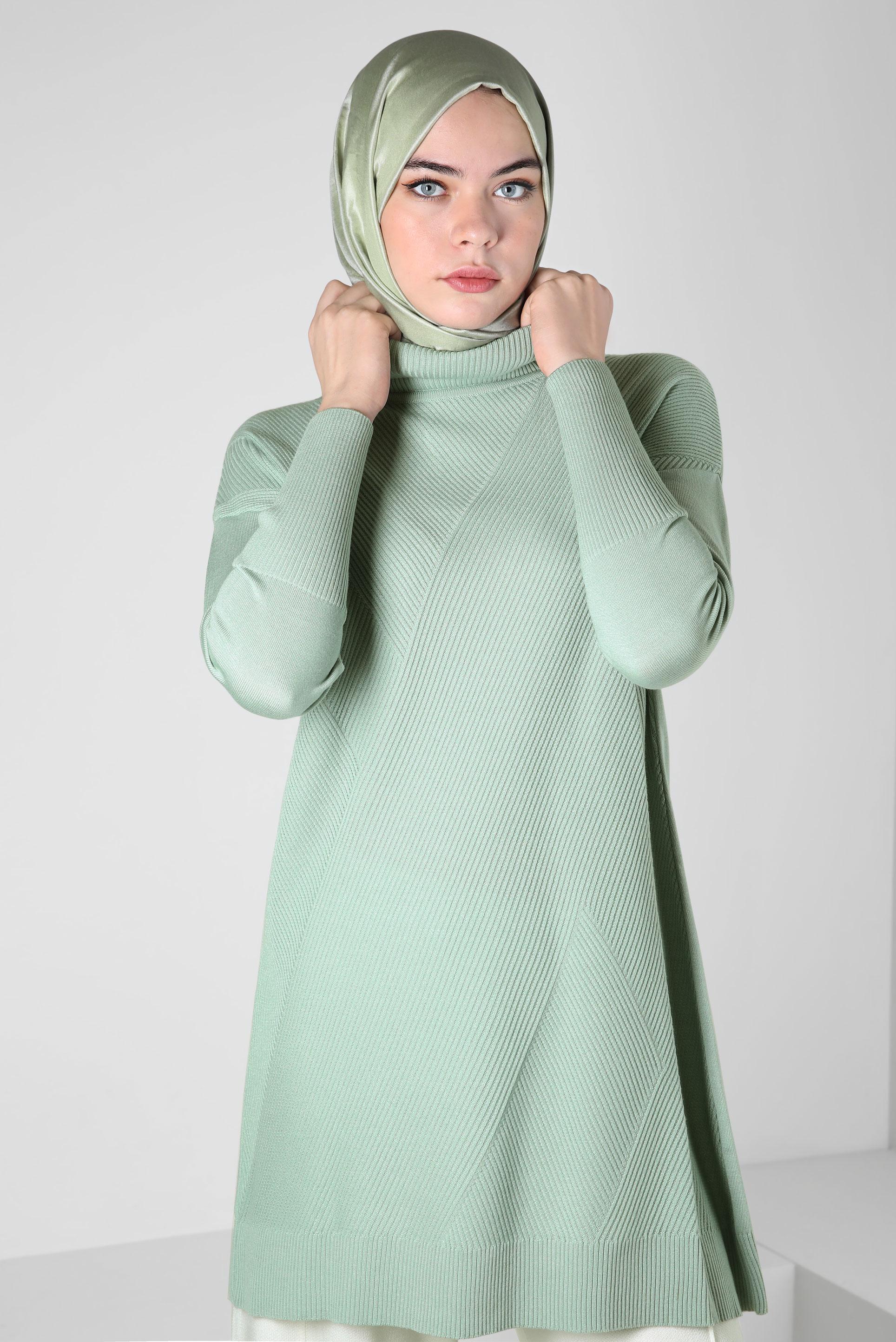 Tesettür giyim YEŞİL BOĞAZLI YAKA TRİKO TUNİK 44007