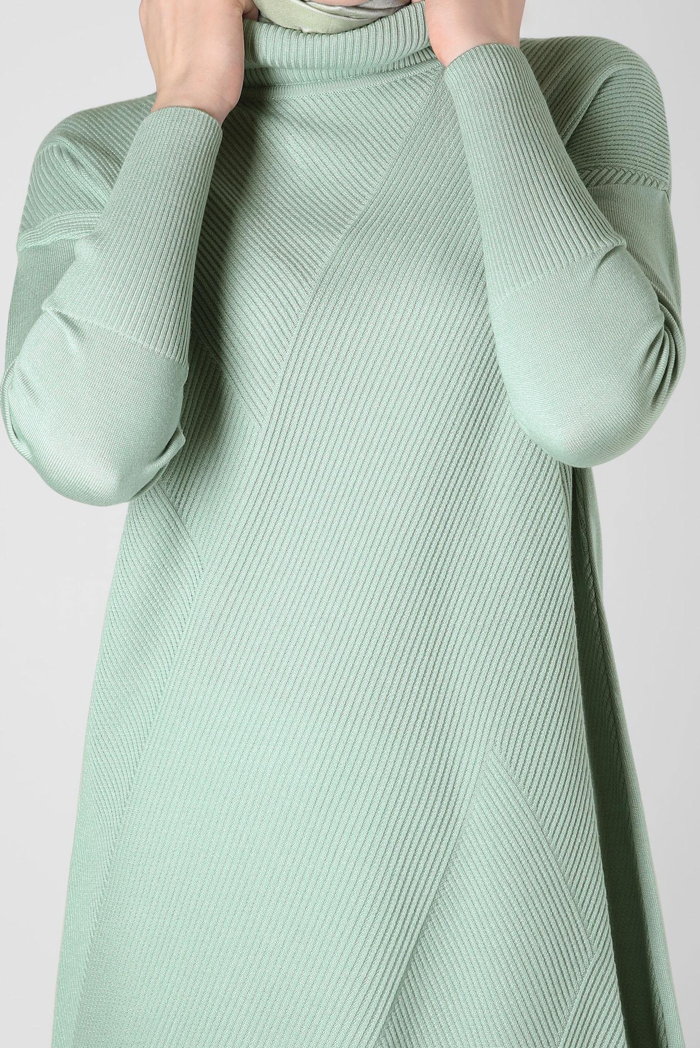 Tesettür giyim YEŞİL BOĞAZLI YAKA TRİKO TUNİK 44007