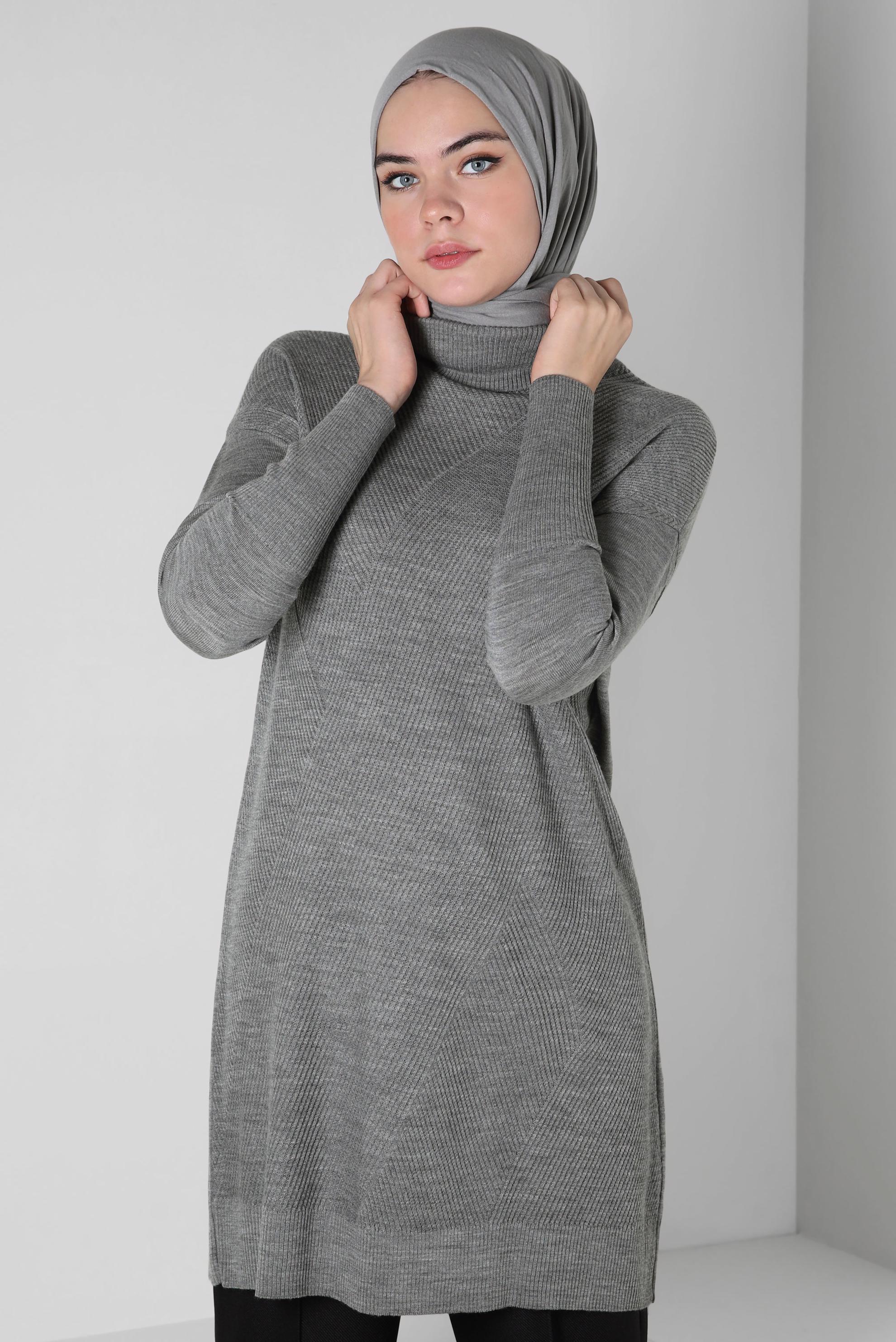 Tesettür giyim GRİ BOĞAZLI YAKA TRİKO TUNİK 44007