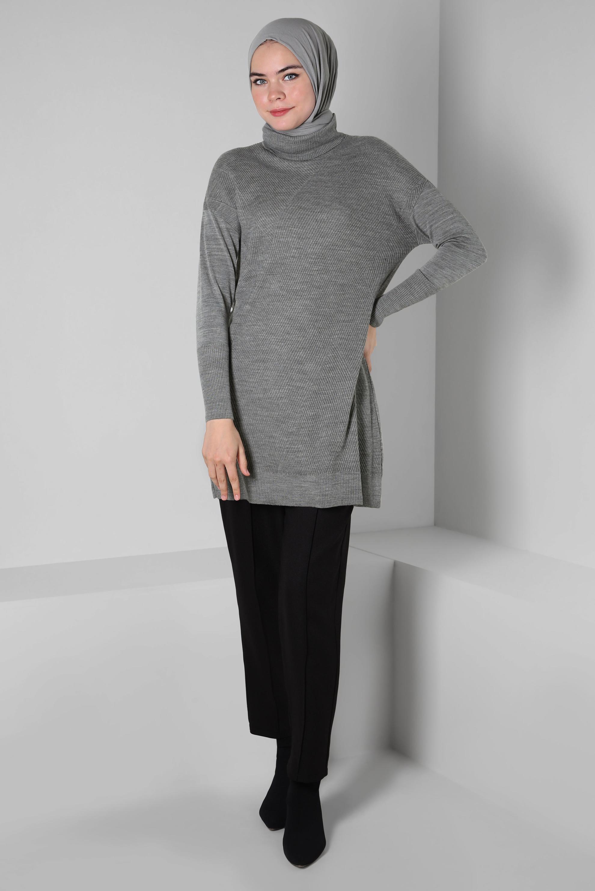 Tesettür giyim GRİ BOĞAZLI YAKA TRİKO TUNİK 44007