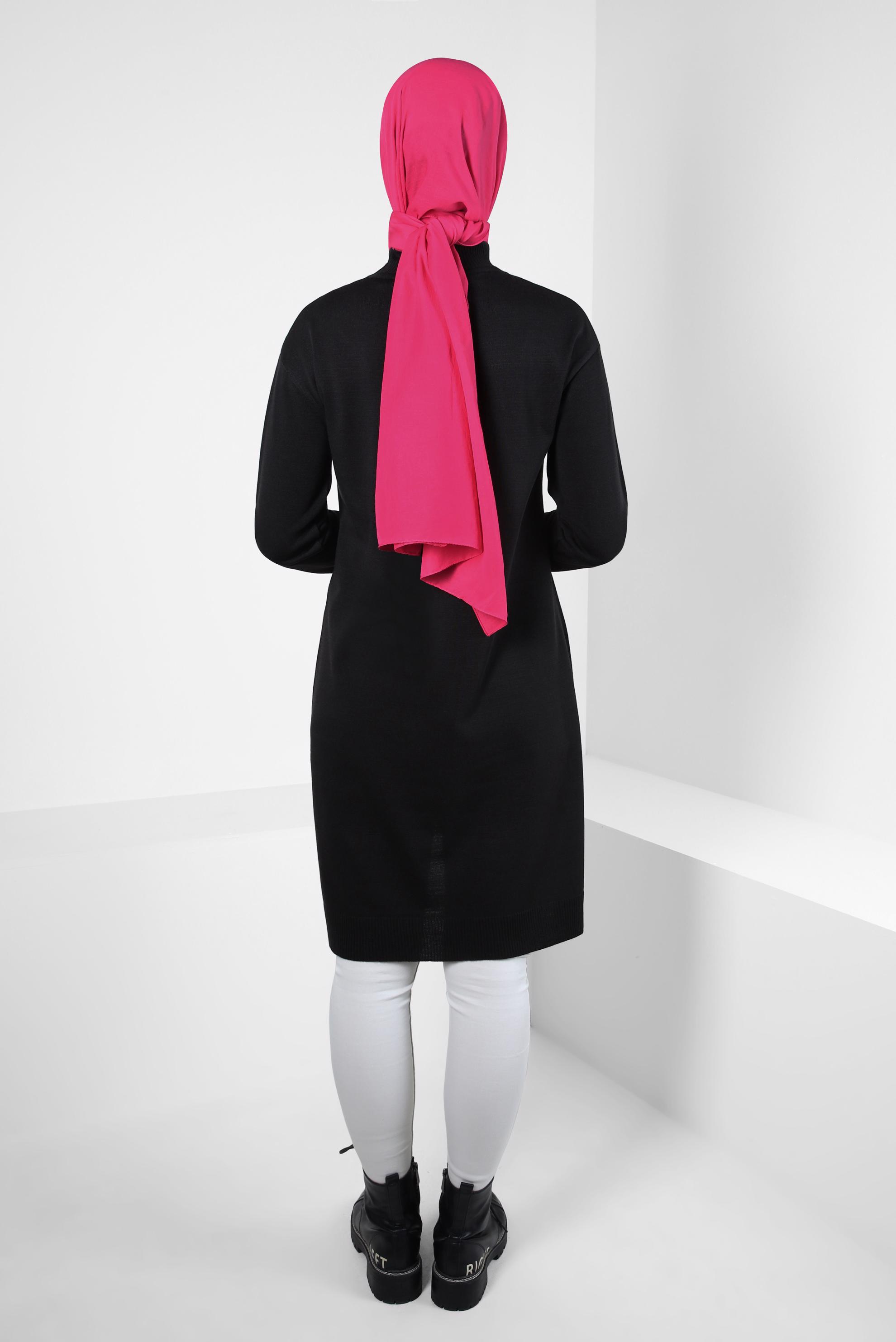 Tesettür giyim SİYAH BOĞAZLI YAKA TRİKO TUNİK 44009