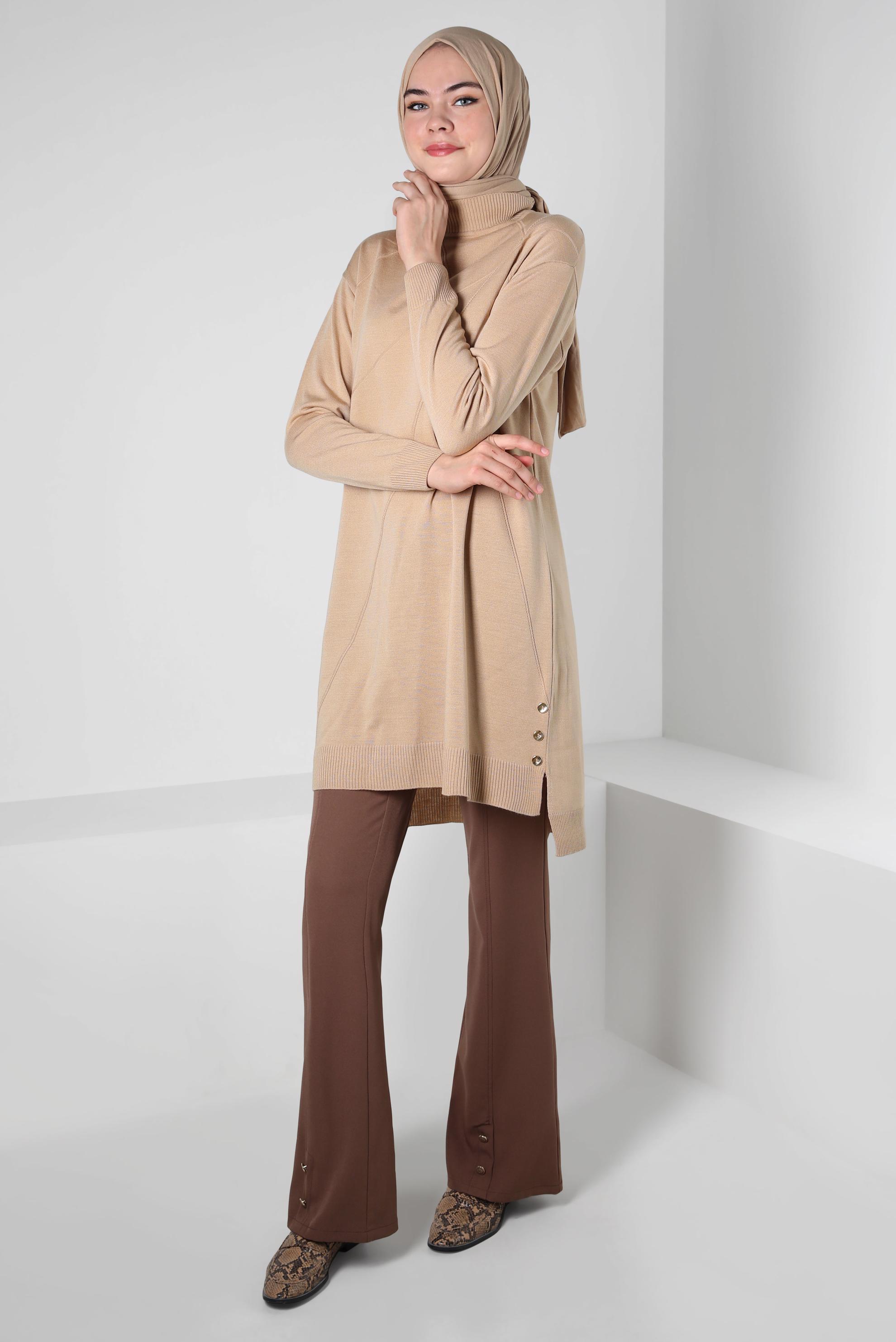 Tesettür giyim BEJ BOĞAZLI YAKA TRİKO TUNİK 44009