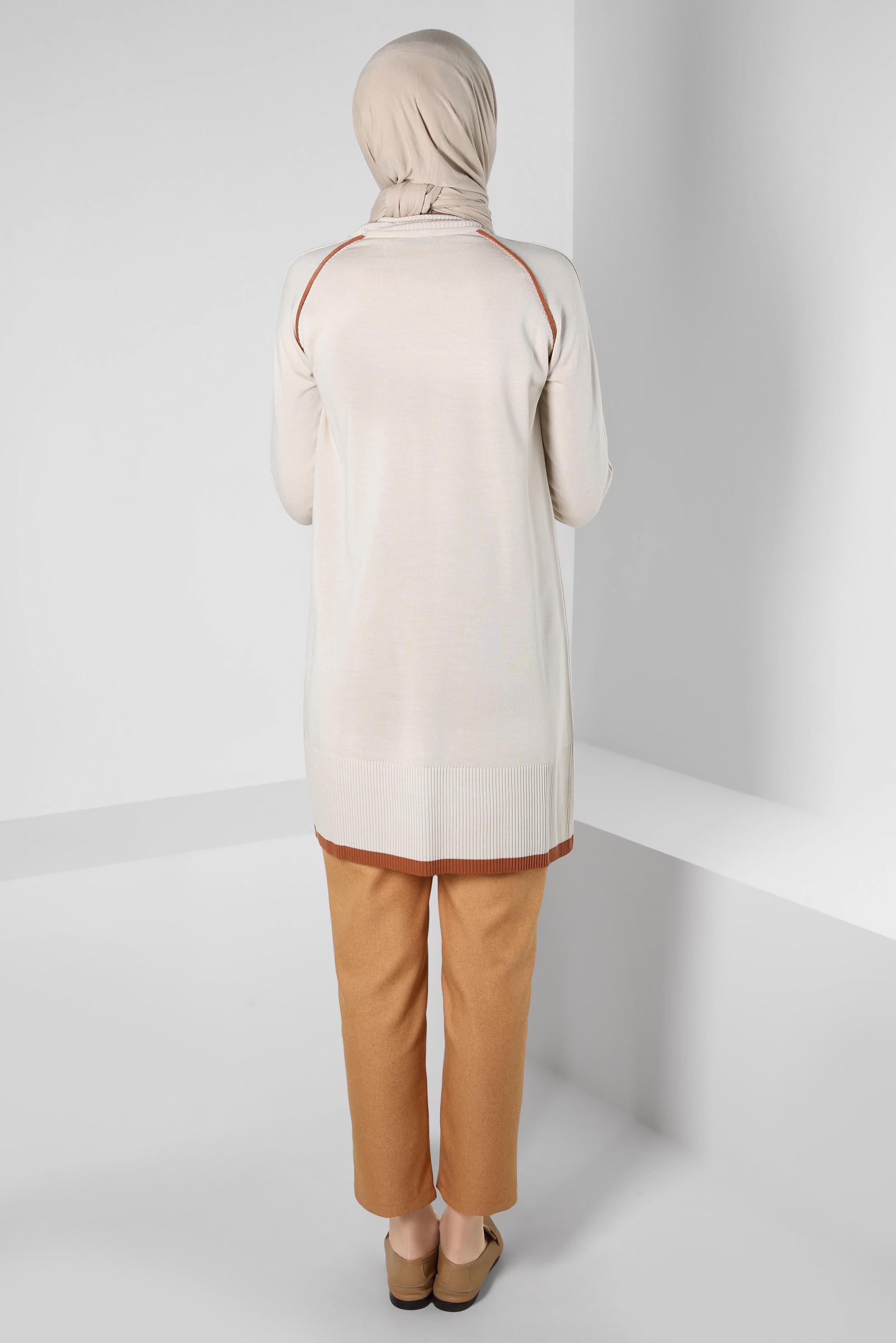 Tesettür giyim BEJ BOĞAZLI YAKA TRİKO TUNİK 44010