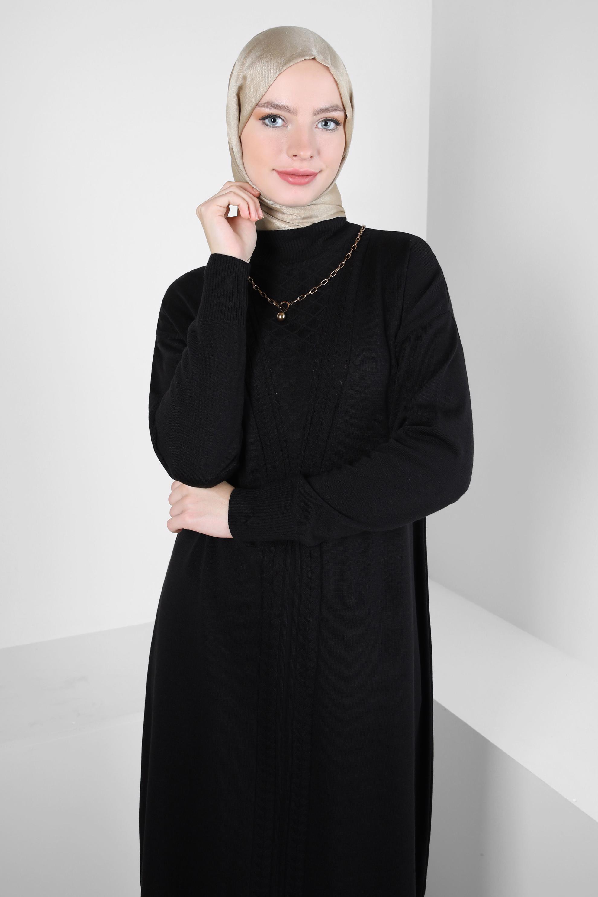 Tesettür giyim SİYAH BOĞAZLI YAKA TRİKO TUNİK 44011