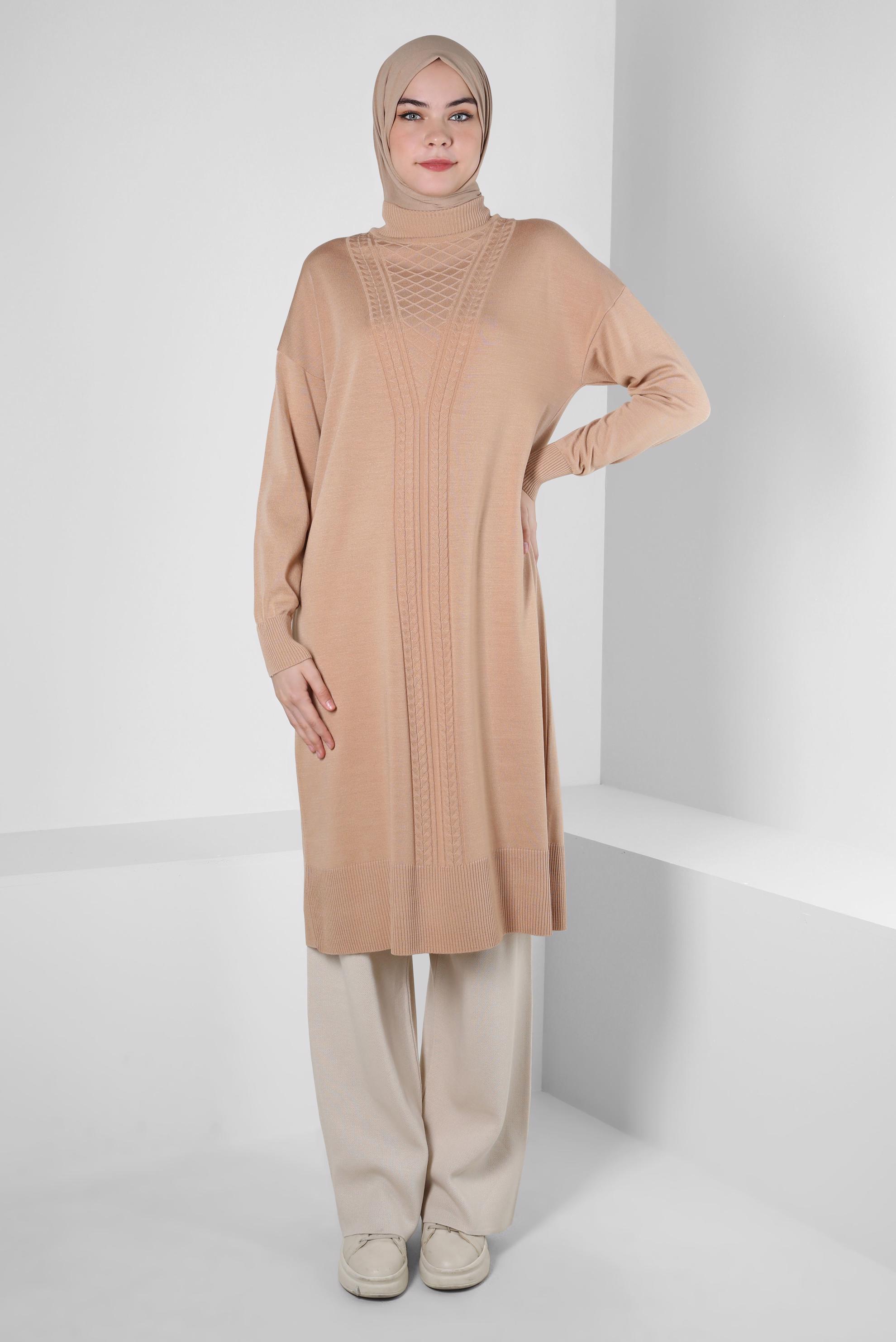 Tesettür giyim BEJ BOĞAZLI YAKA TRİKO TUNİK 44011