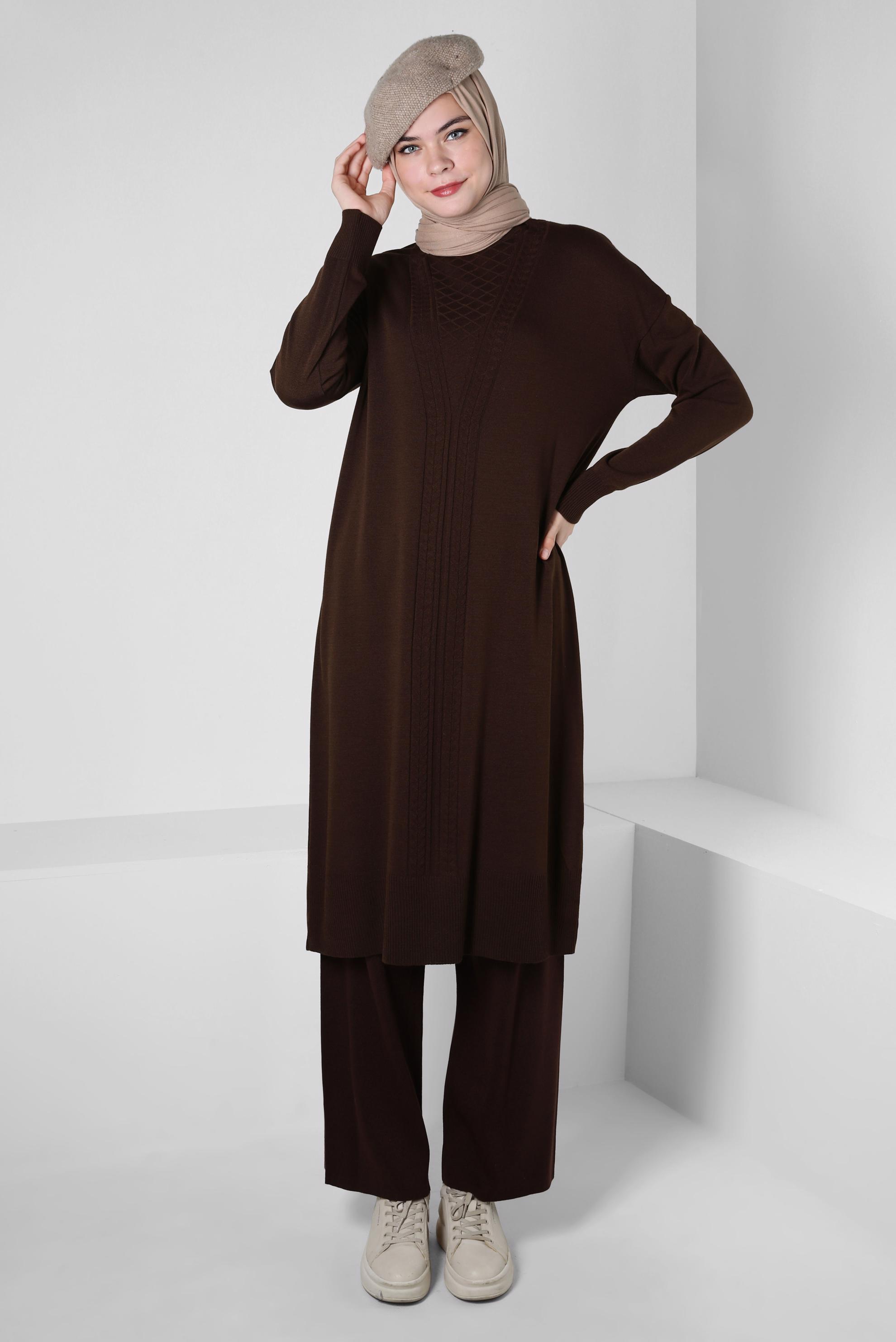 Tesettür giyim KAHVE BOĞAZLI YAKA TRİKO TUNİK 44011