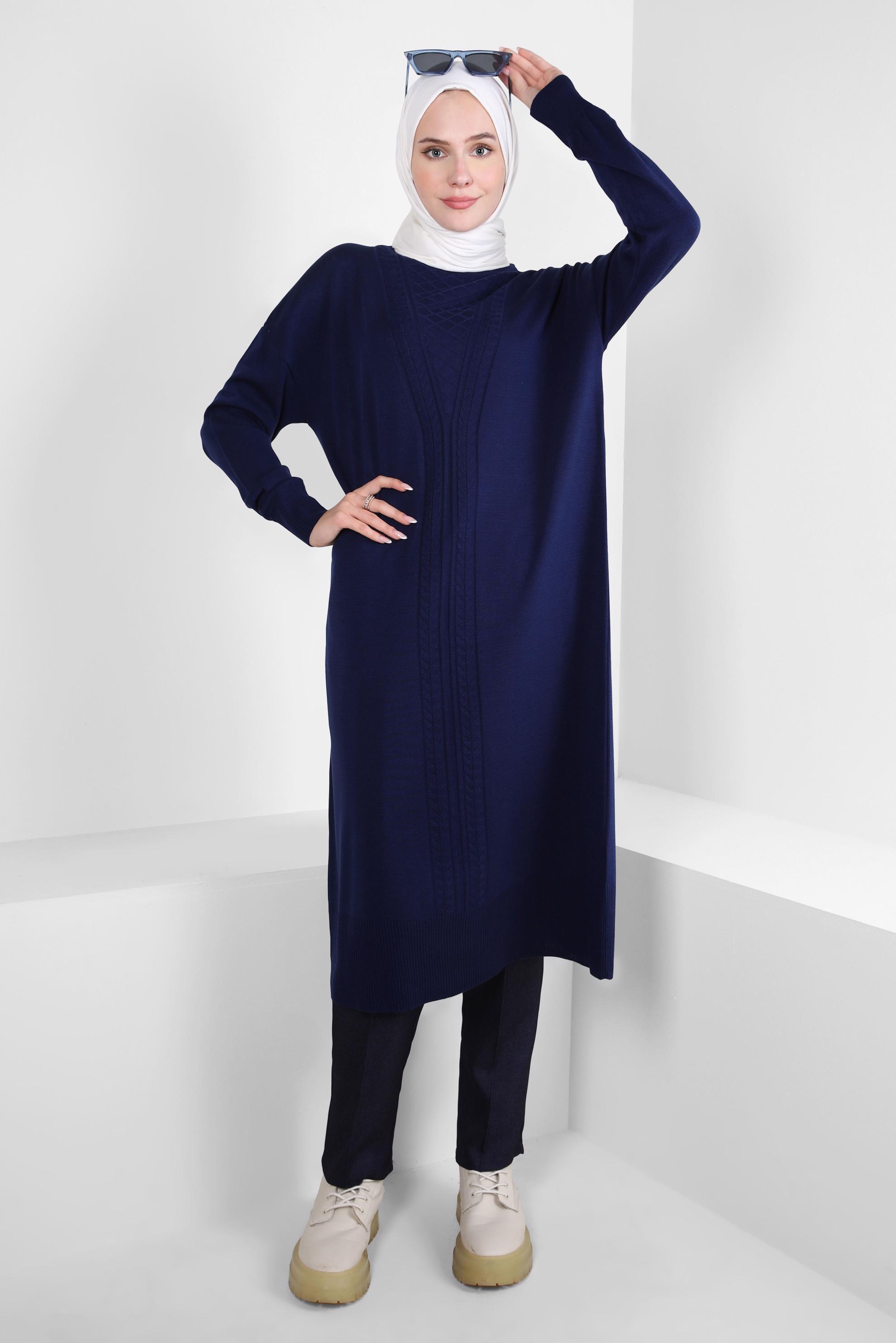Tesettür giyim LACİVERT BOĞAZLI YAKA TRİKO TUNİK 44011
