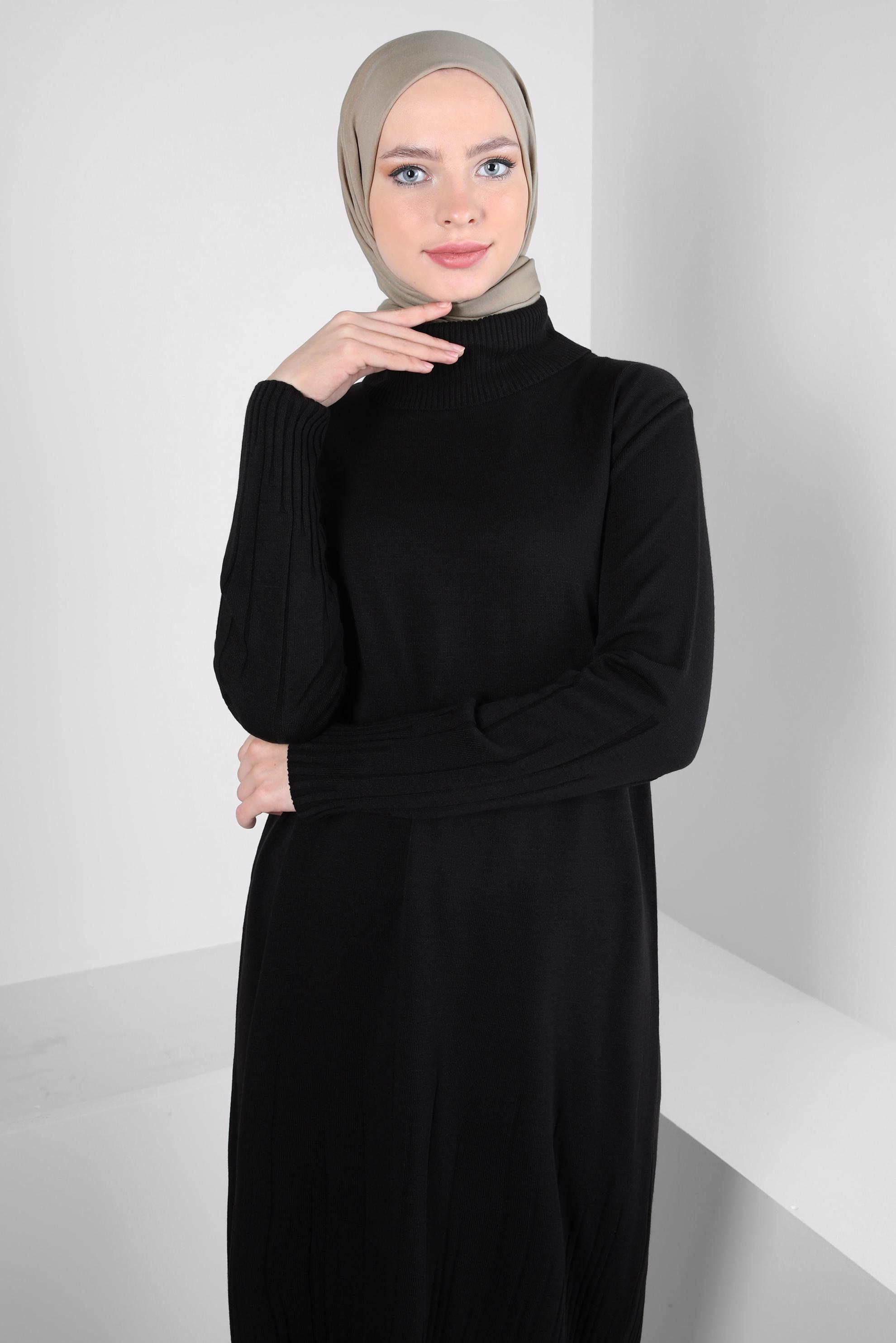 Tesettür giyim SİYAH BOĞAZLI YAKA TRİKO TUNİK 44012