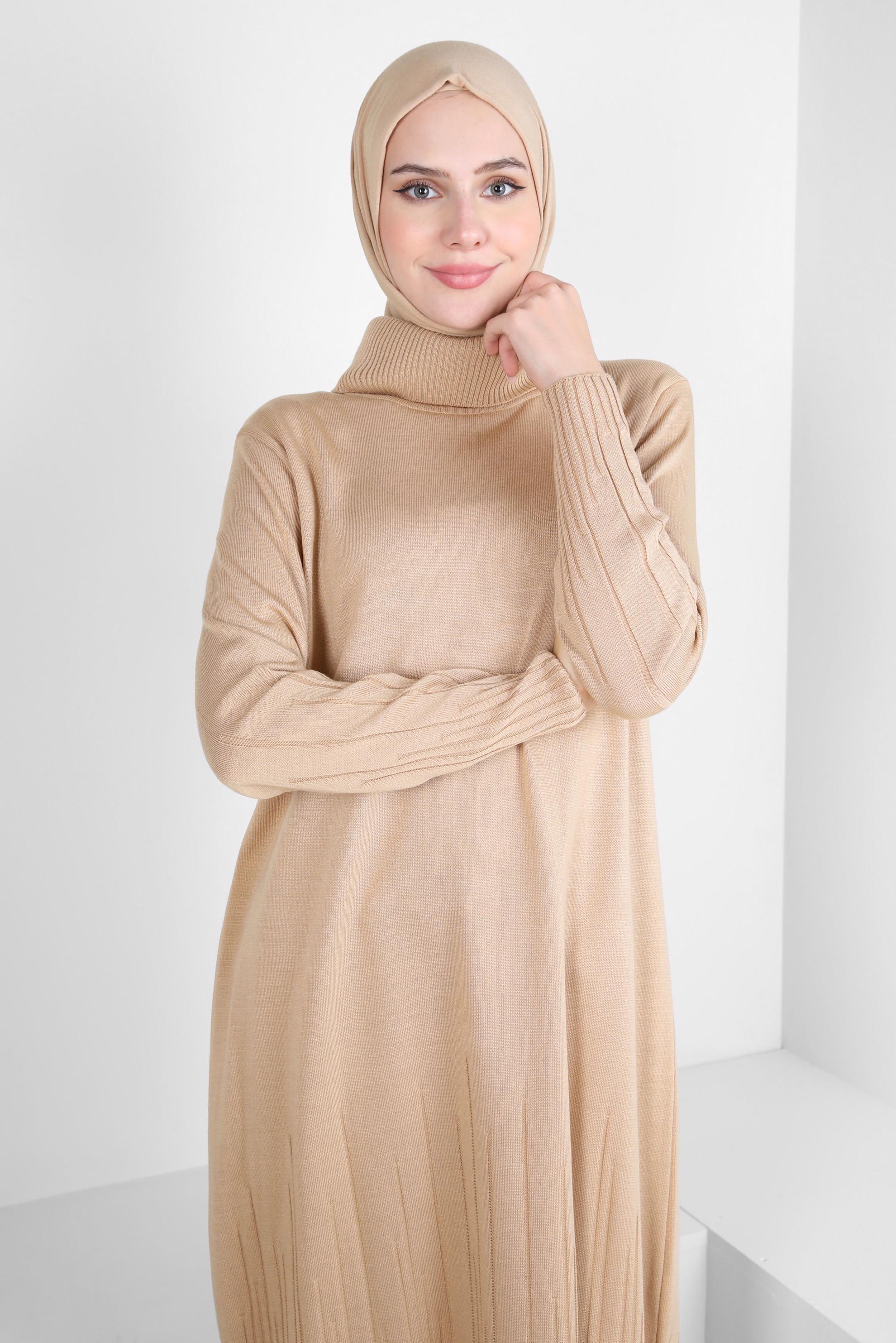 Tesettür giyim BEJ BOĞAZLI YAKA TRİKO TUNİK 44012