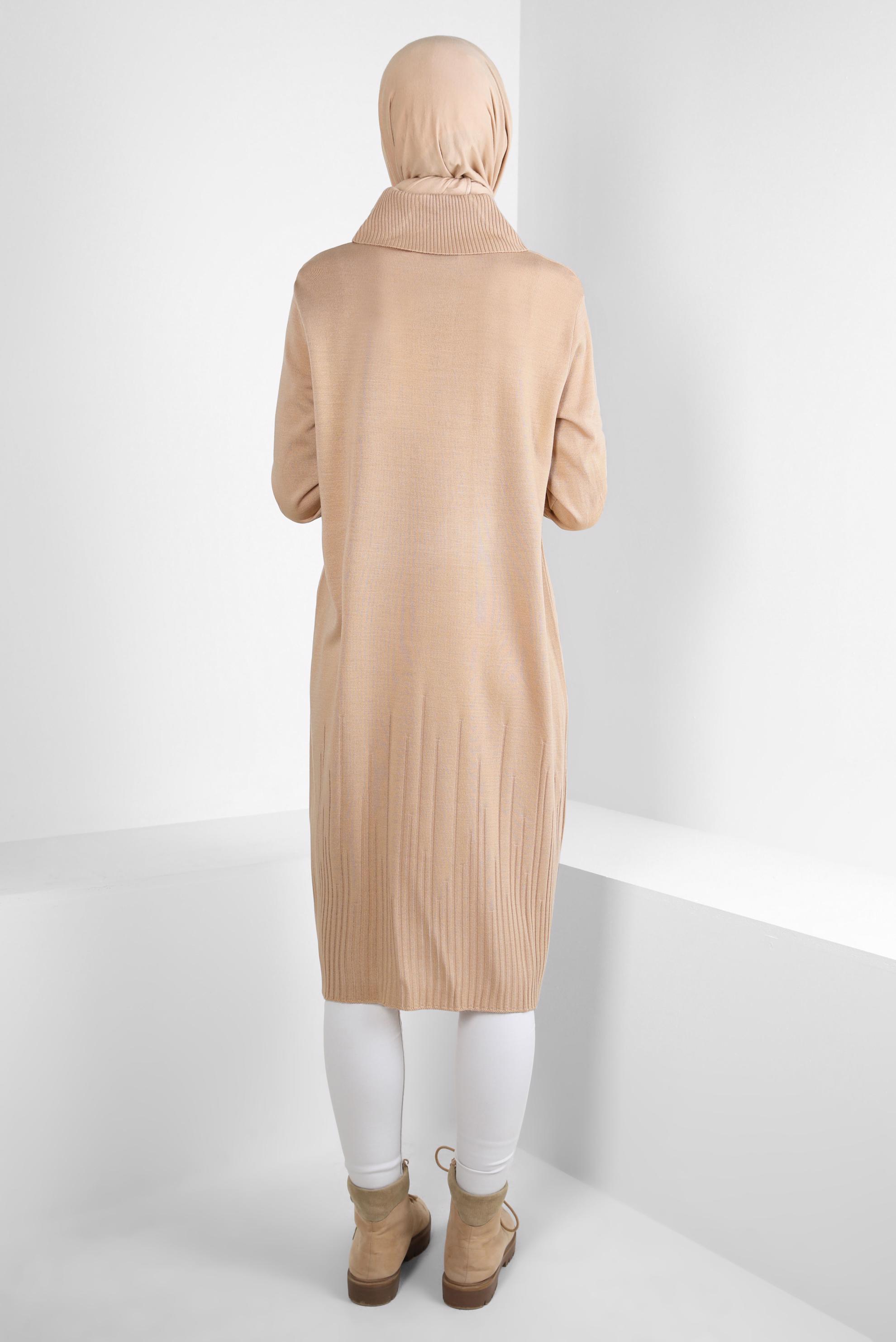 Tesettür giyim BEJ BOĞAZLI YAKA TRİKO TUNİK 44012